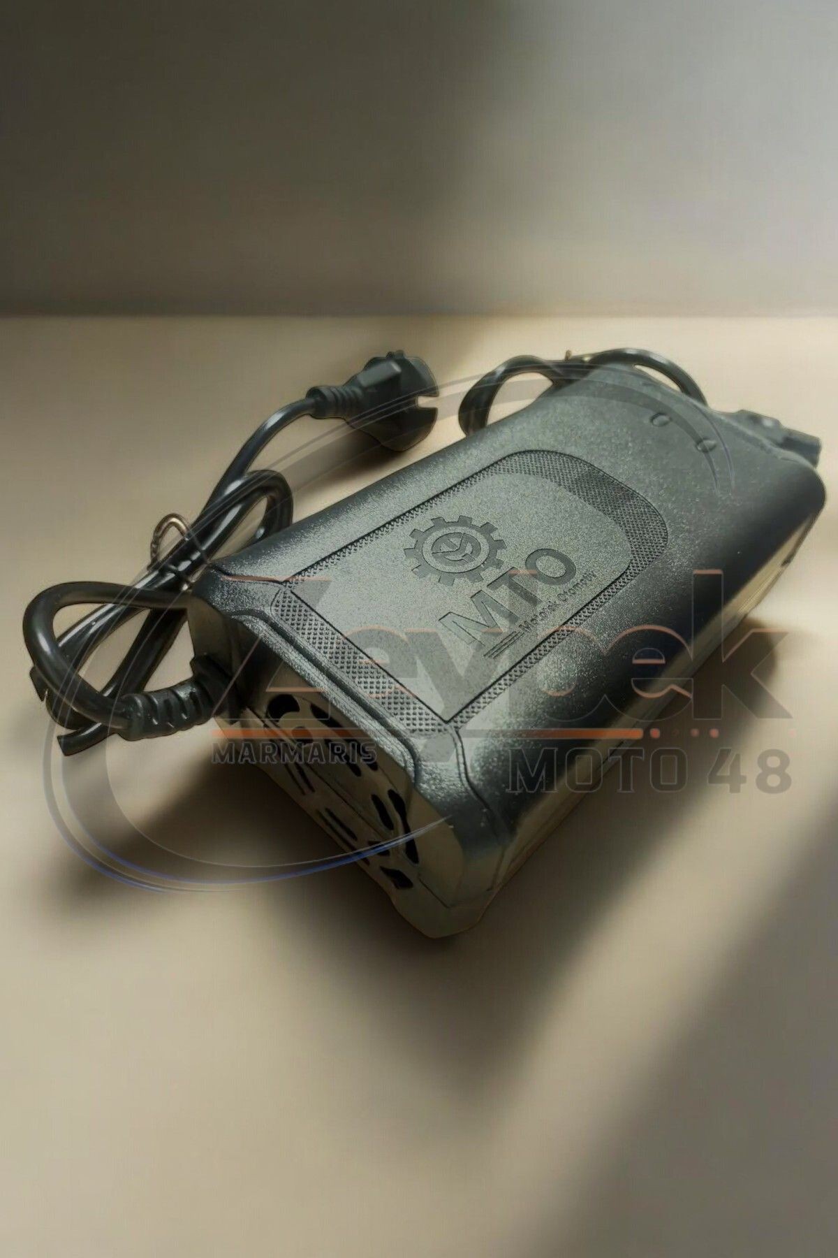 E-BİKE 72V/24AH ŞARJ CİHAZI DEVRE KESİCİLİ