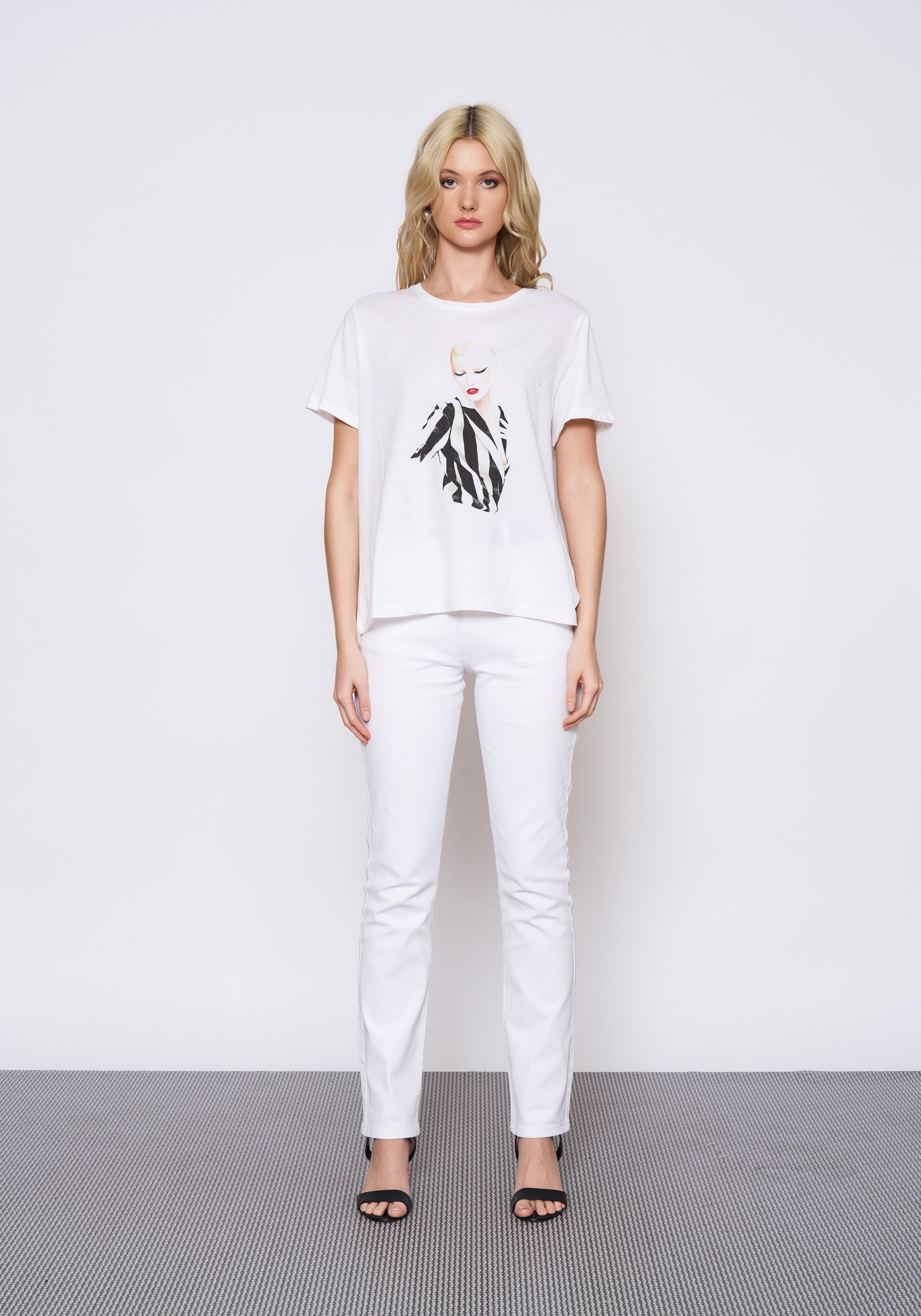 Baskılı Beyaz T-Shirt