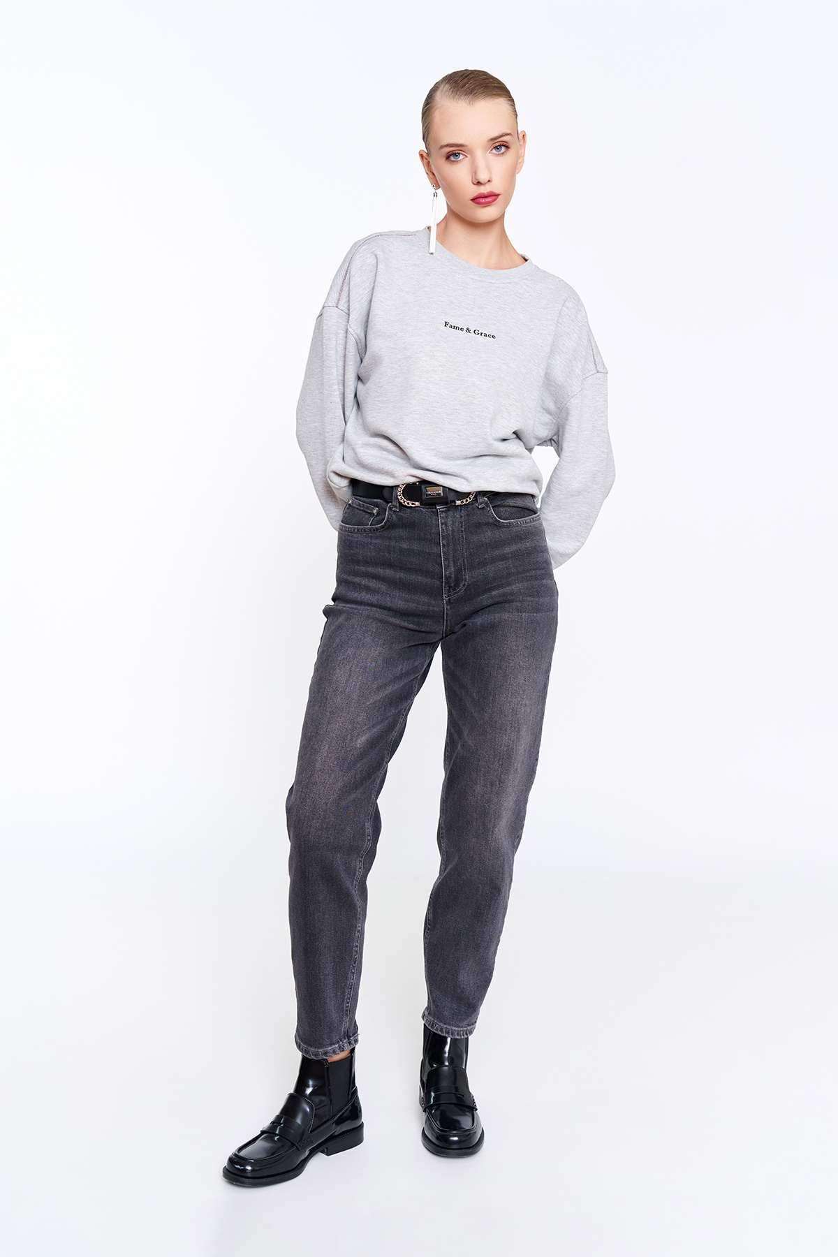 Gri Lena Jean