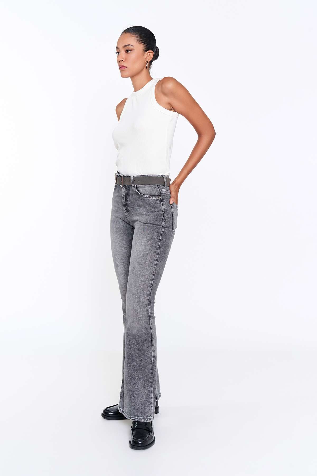 Gri Rosa Jean