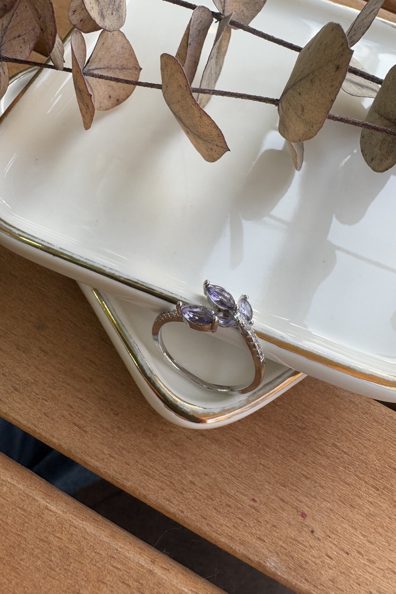 14K Altın Kaplama Üstten Açılan Lila Taşlı Minimal Yüzük Silver