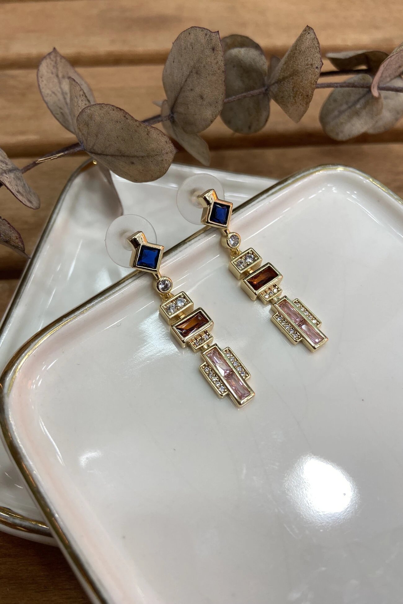 14K Altın Kaplama Renkli Taşlı Sallantılı Küpe