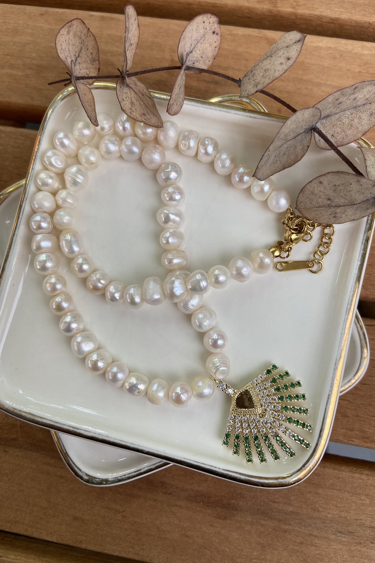14K Altın Kaplama Yeşil Yelpaze Uçlu Gerçek İnci Kolye 42 cm