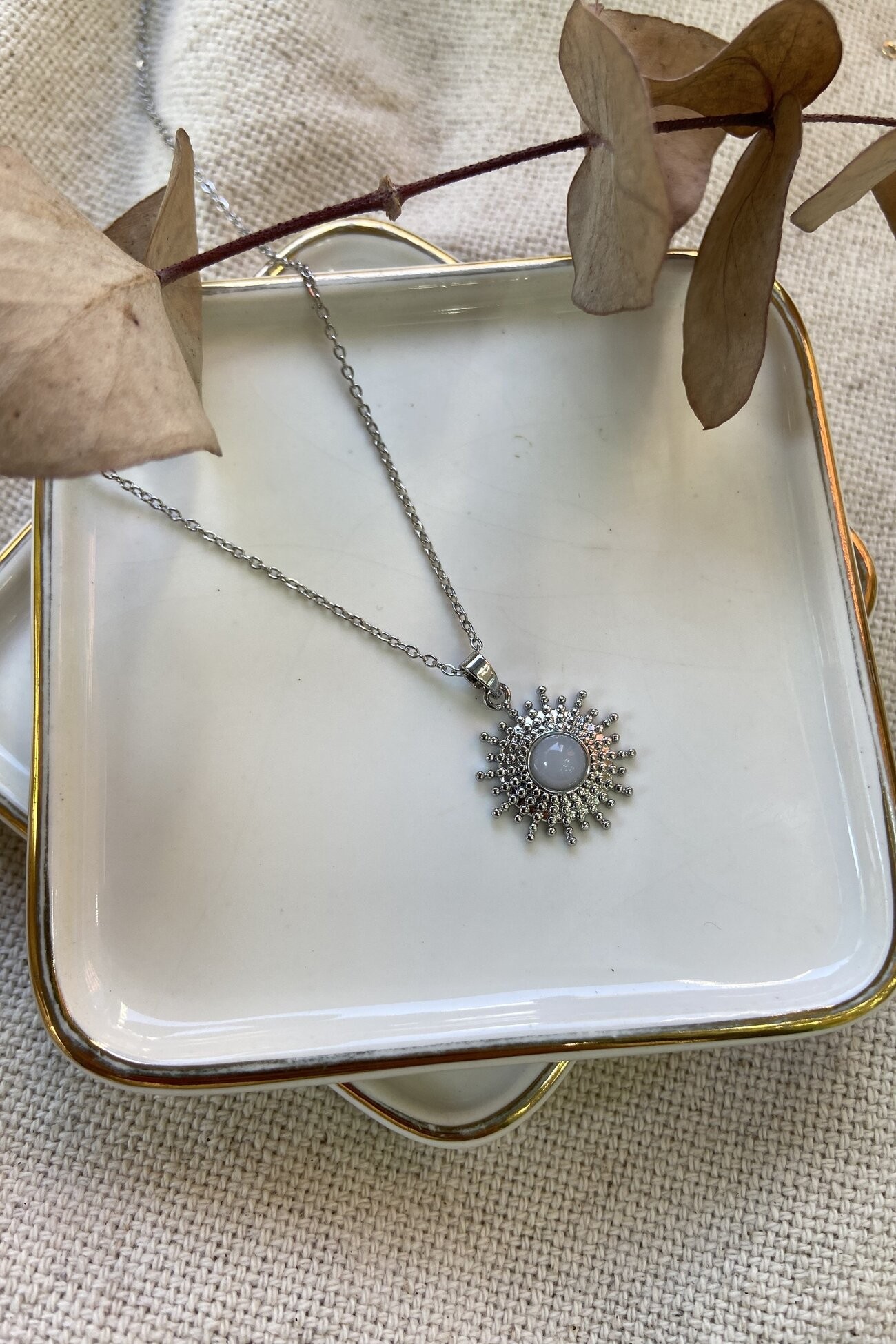 Çelik Tırtıklı Ortası Ay Taşı Kolye Silver