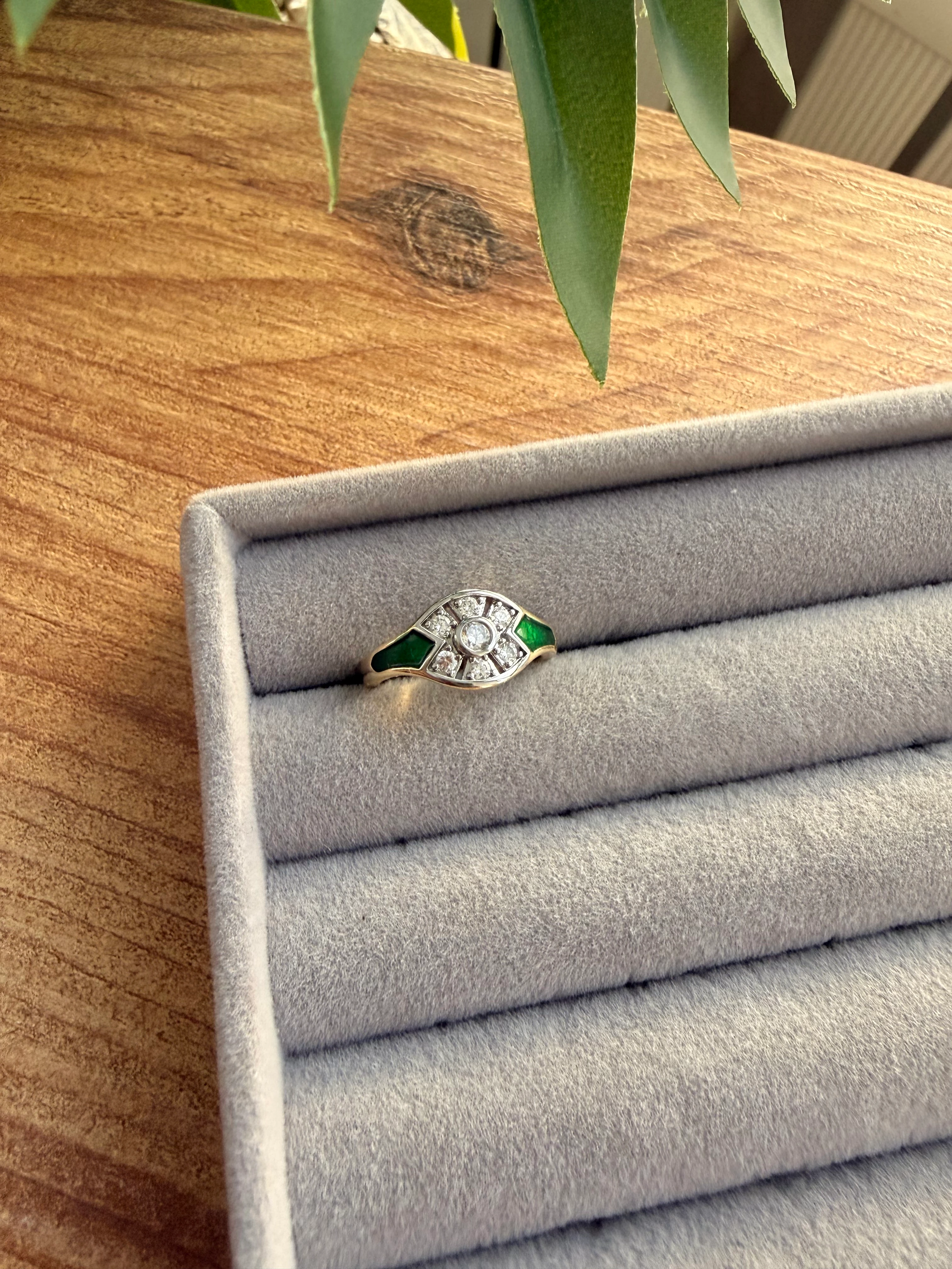 14K Altın Kaplama Kenarları Yeşil Mineli Çiçek Yüzük