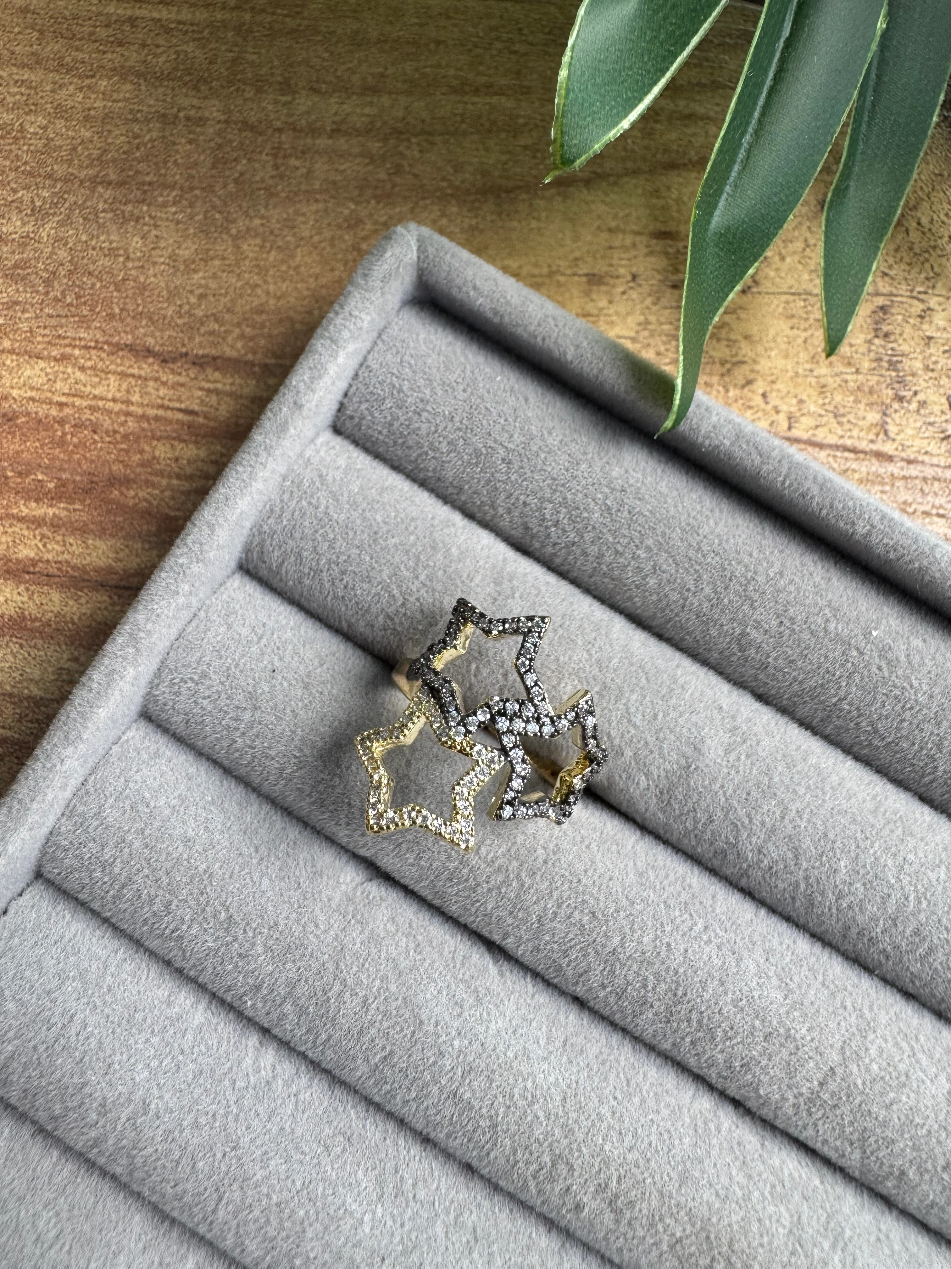 14K Altın Kaplama İçi Boş Üç Yıldızlı Yüzük