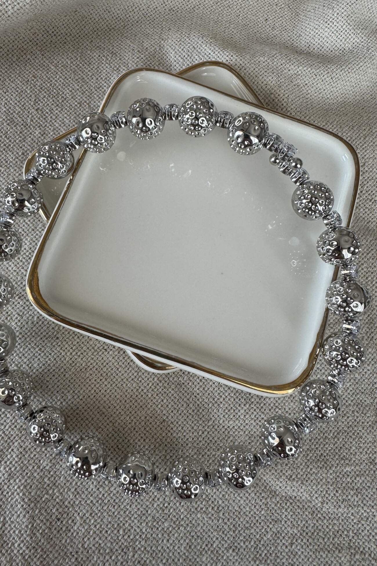 14K Altın Kaplama Dövmeli Top & Tek Taş Geçişli Choker Kolye