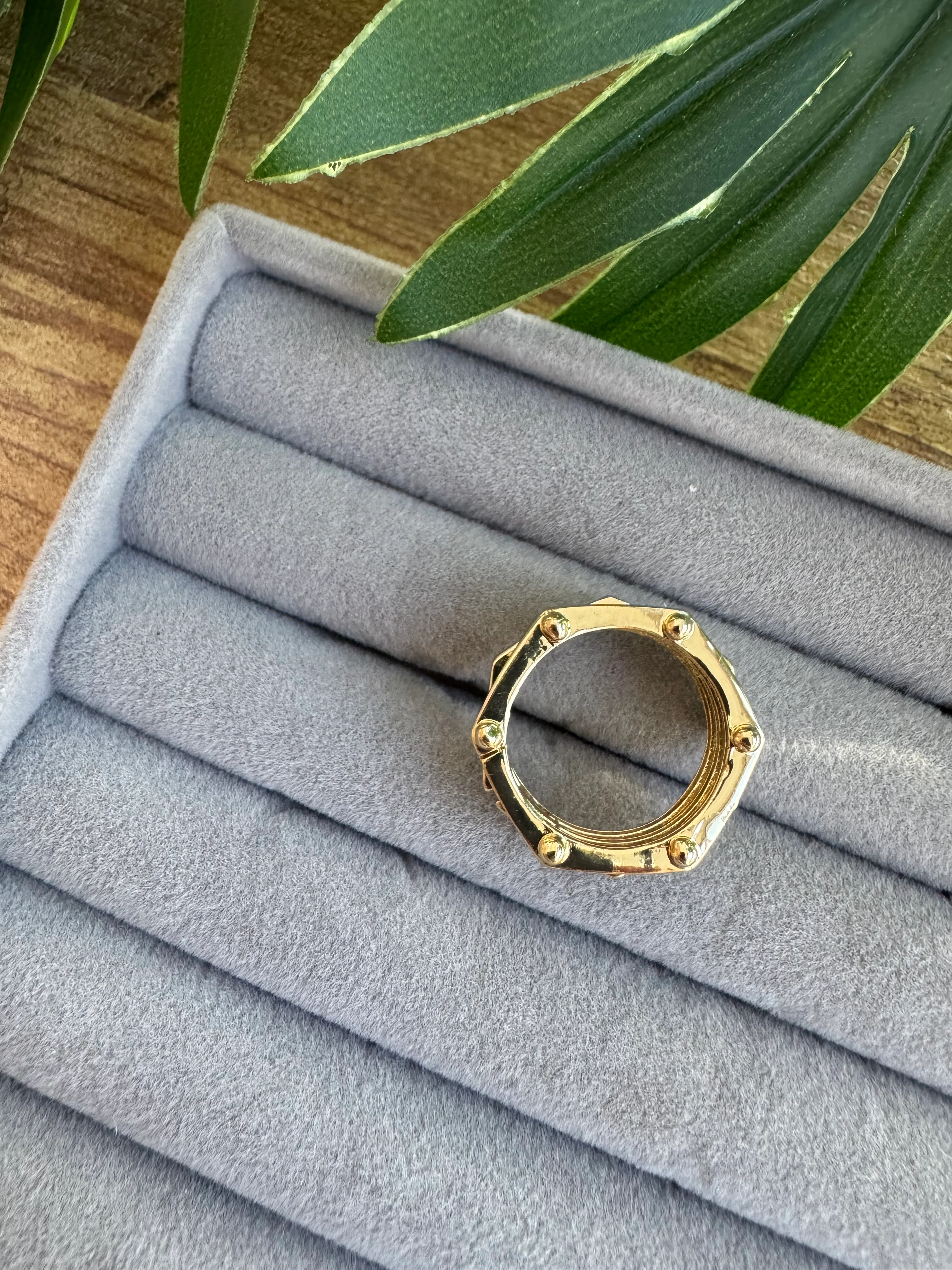 14K Altın Kaplama Üç Sıra Geometrik Çıkıntılı Yüzük