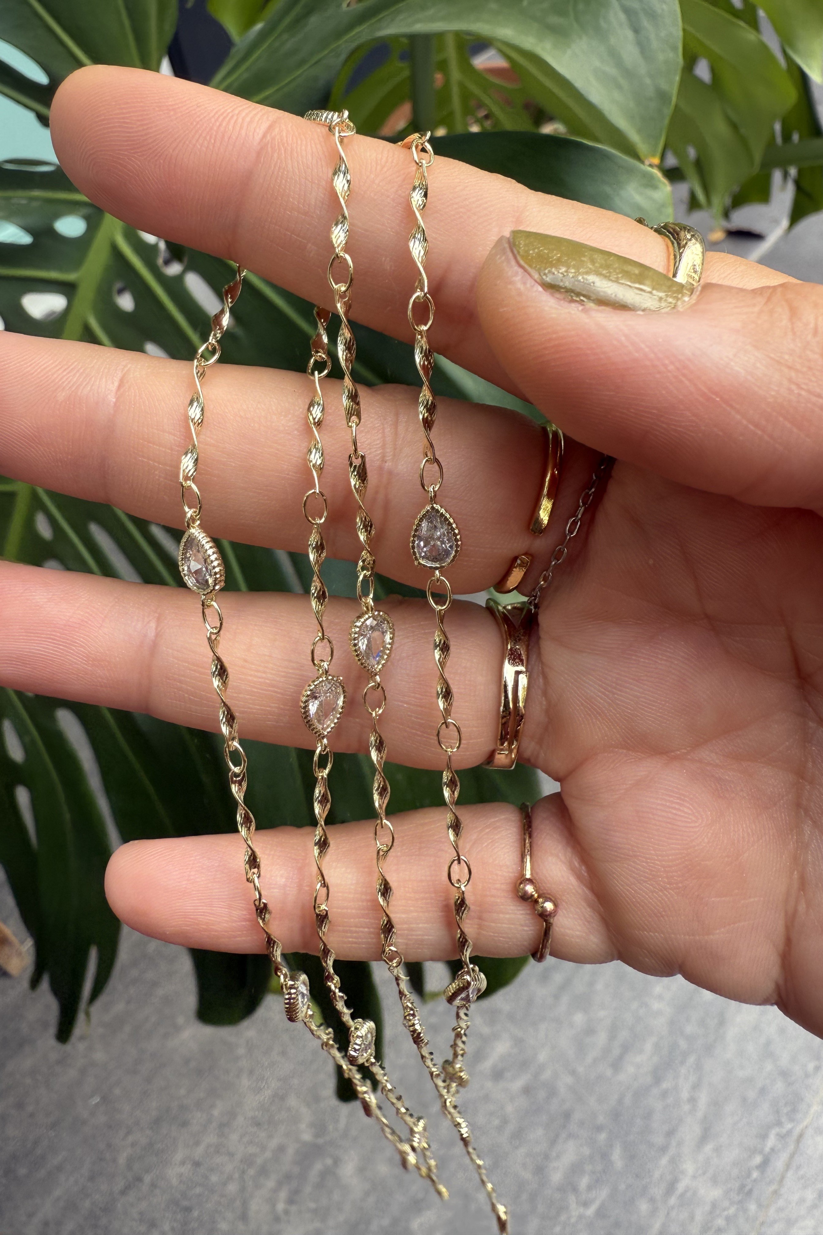 14K Altın Kaplama Ara Ara Damla Taşlı Kolye 94cm