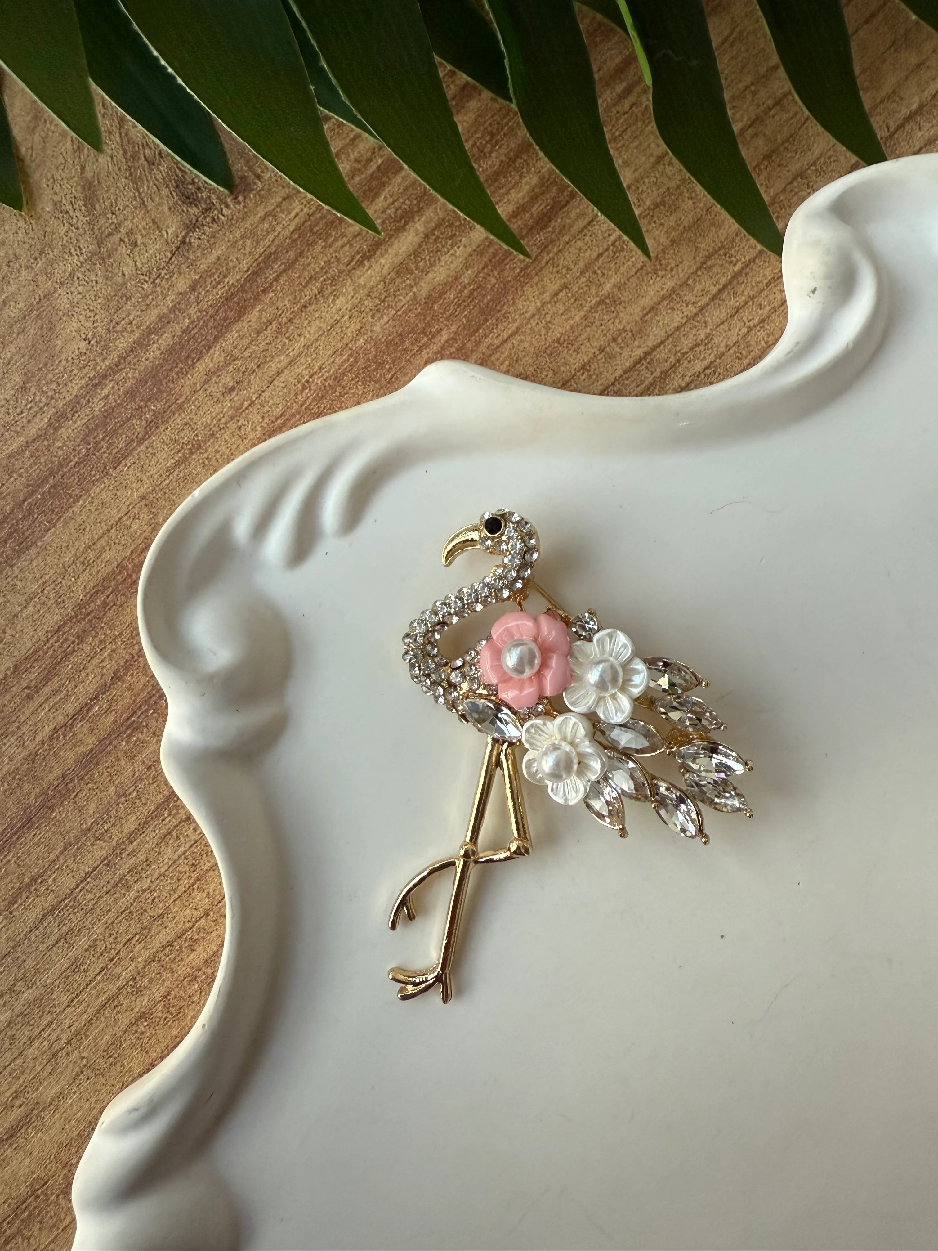Kiraz Çiçekli Flamingo Broş