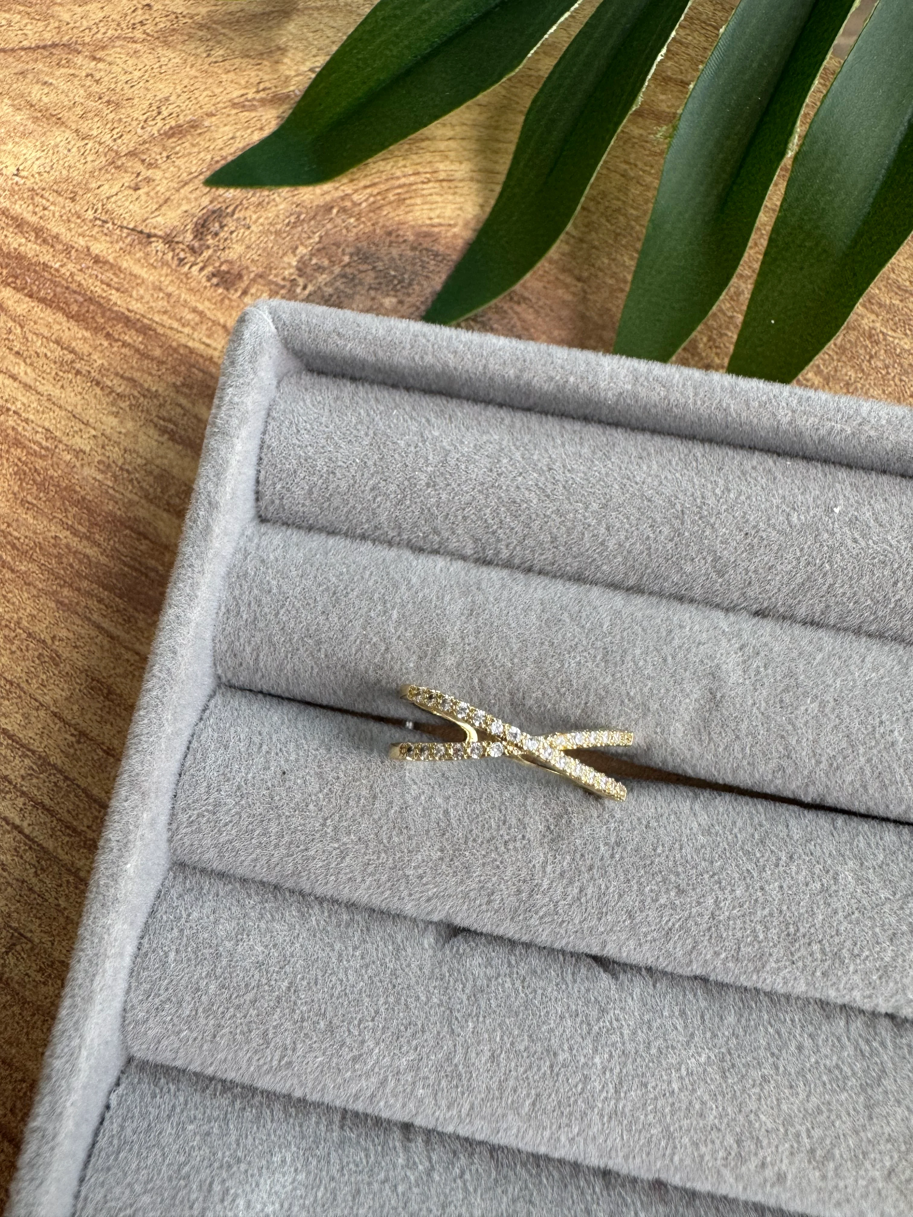 14K Altın Kaplama Mini Taşlı Çift Sıra X Yüzük Gold