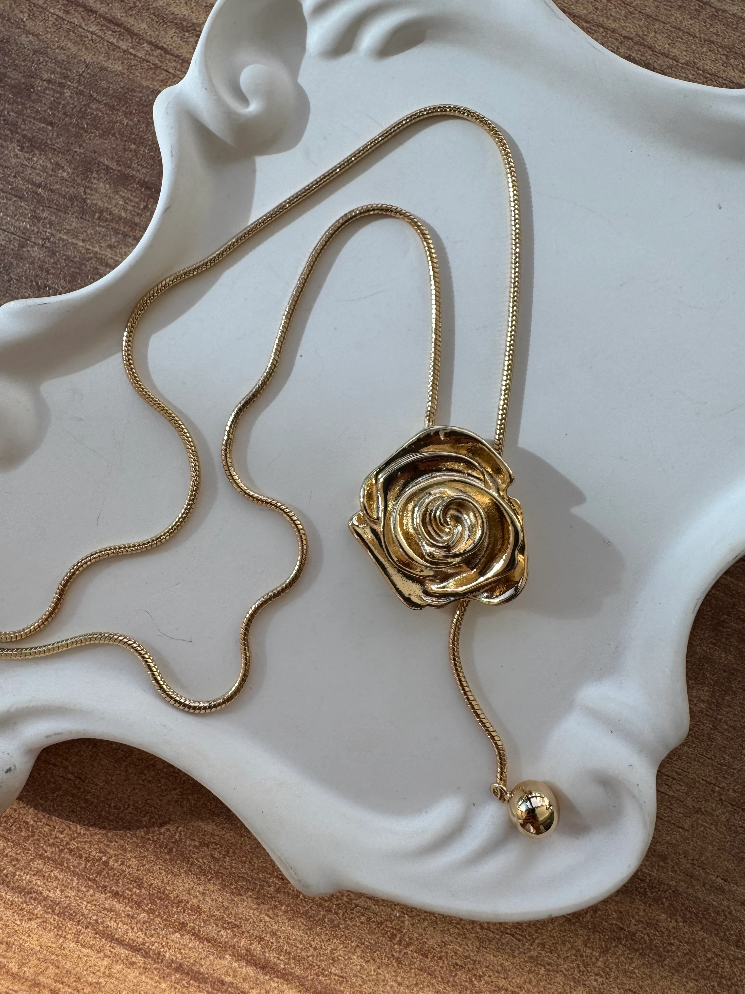 14K Altın Kaplama Gül Kabartılı Asansörlü Kolye Gold 70cm