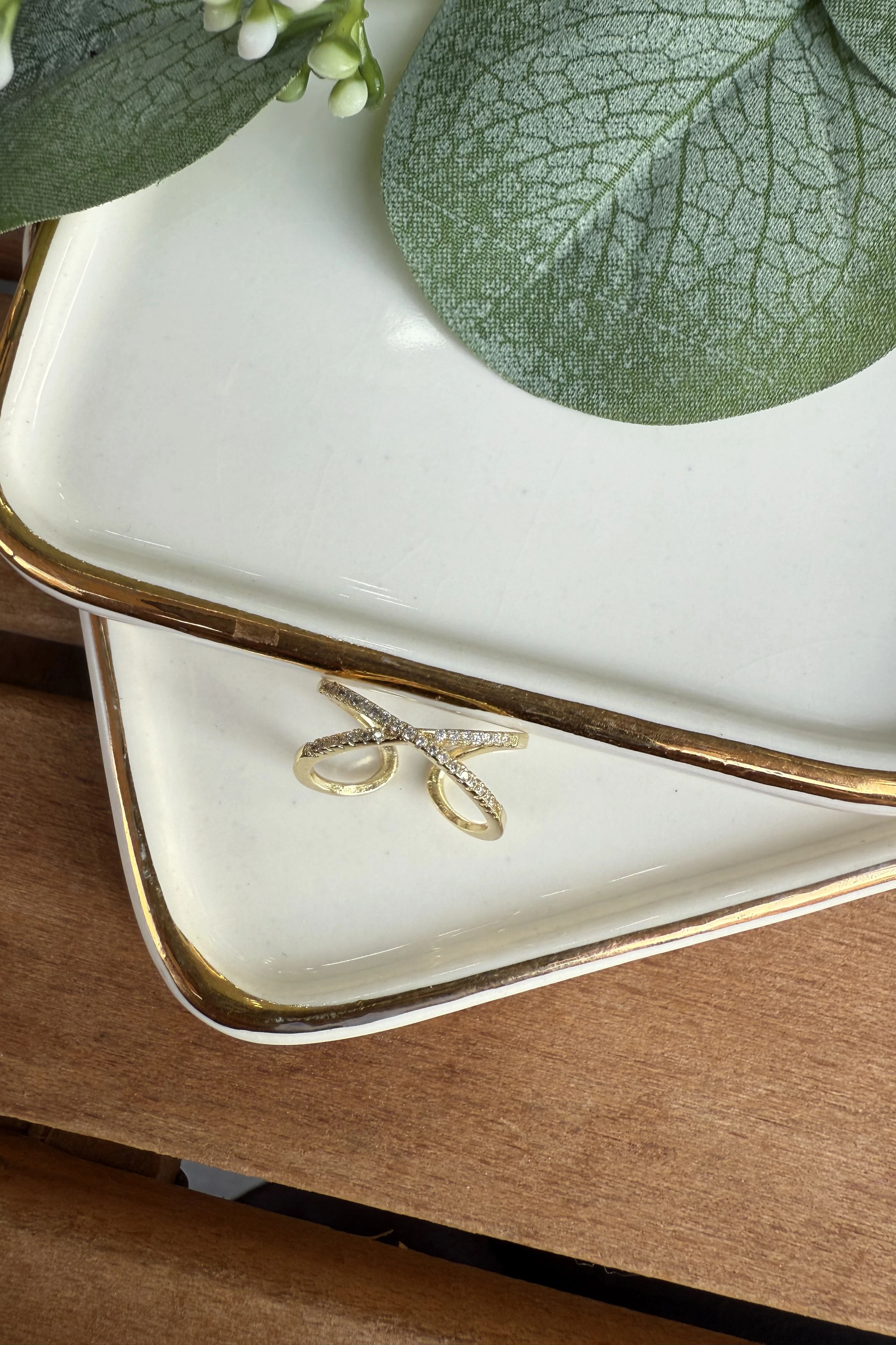 14K Altın Kaplama Taşlı X Geçişli Serçe Parmak Yüzüğü 