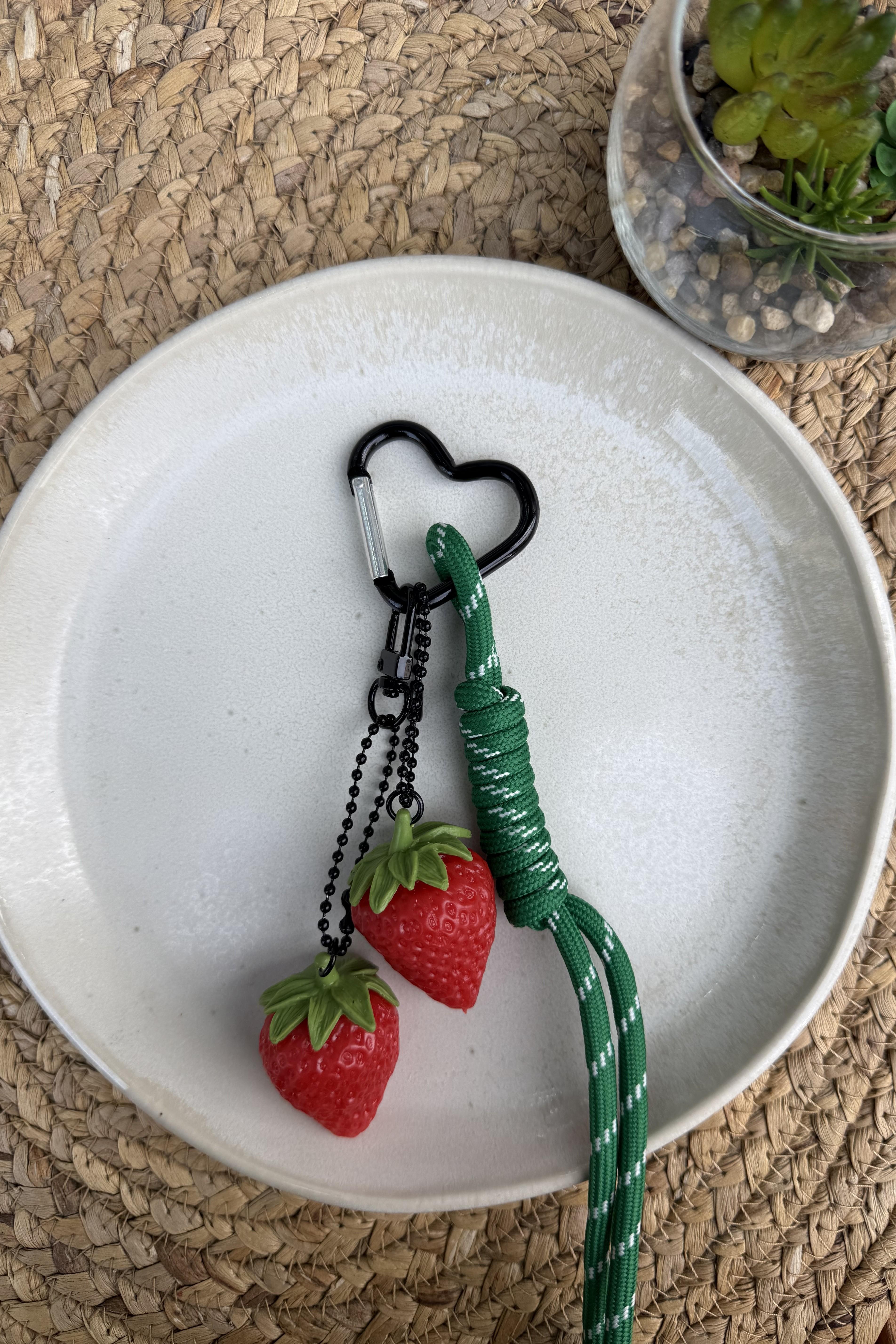 Çilek  Charm Anahtarlık & Çanta Aksesuarı