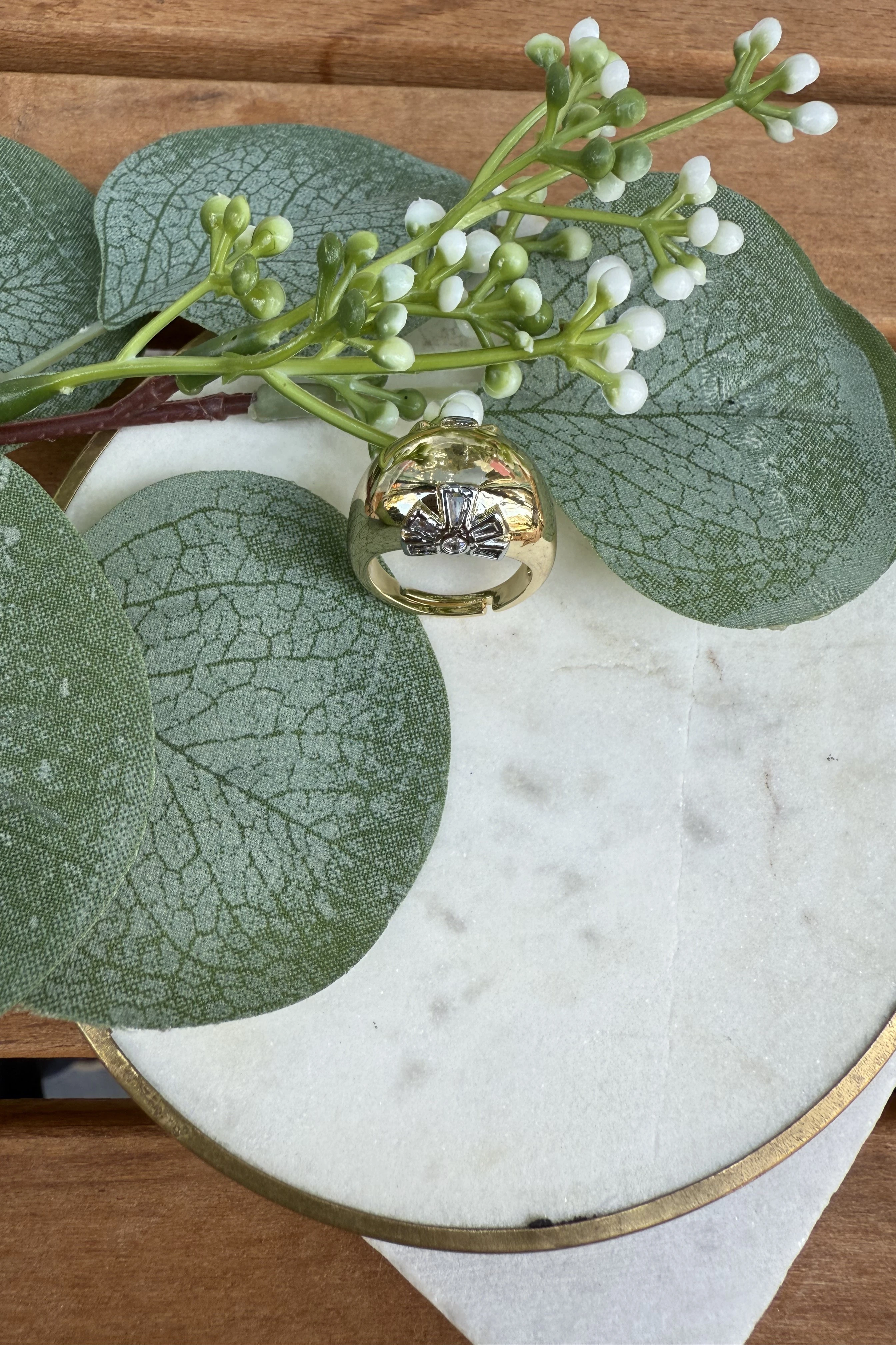 14K Altın Kaplama Bombeli Kenarı Nakışlı Serçe Parmak Yüzüğü