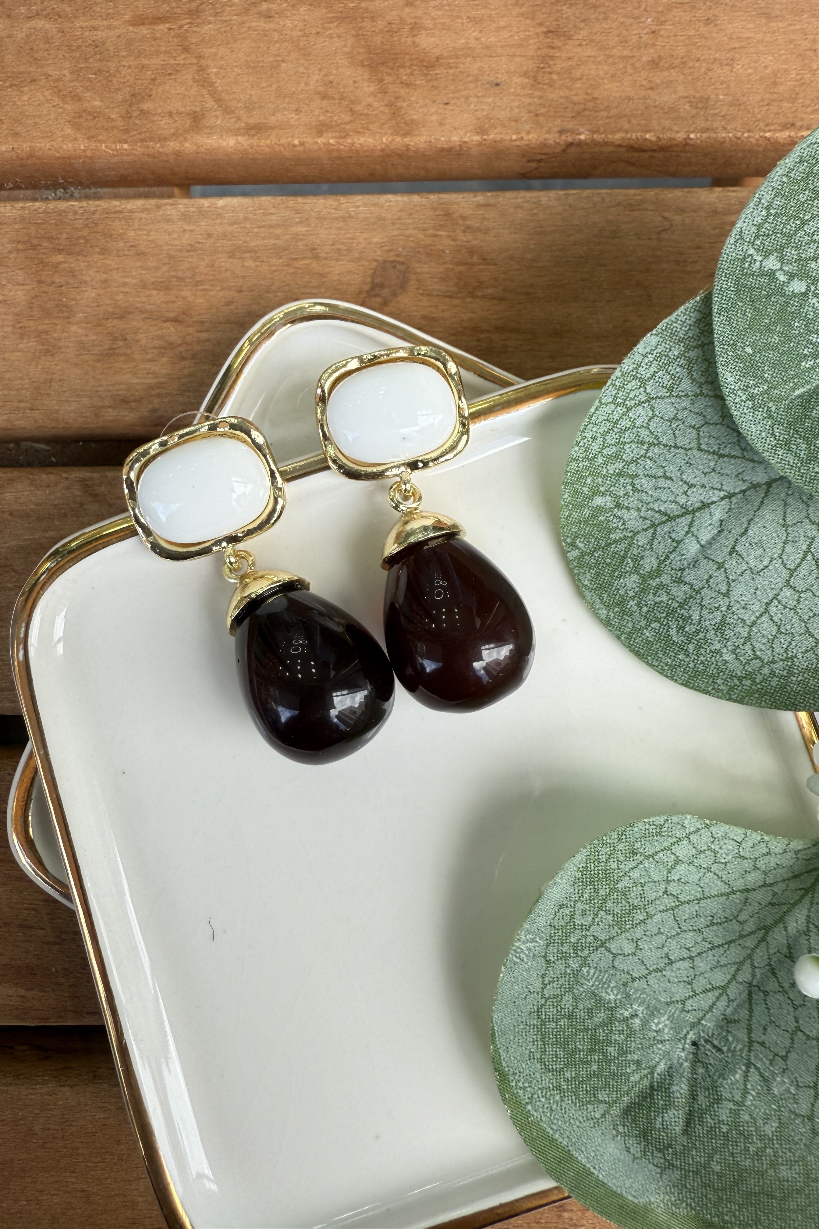 Kehribar Taşlı Mng Küpe