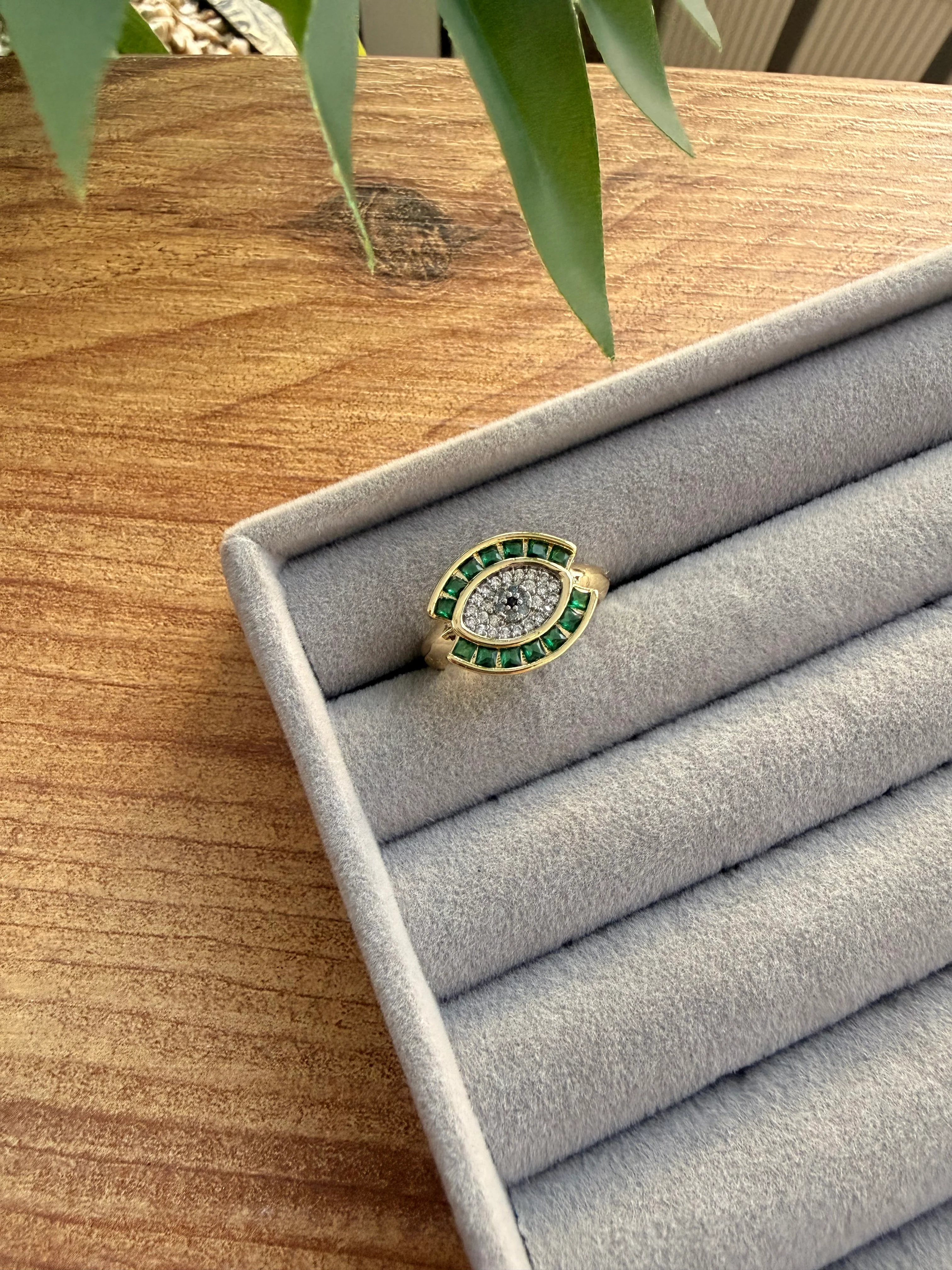 14K Altın Kaplama Yeşil Taşlı Yatay Göz Yüzük