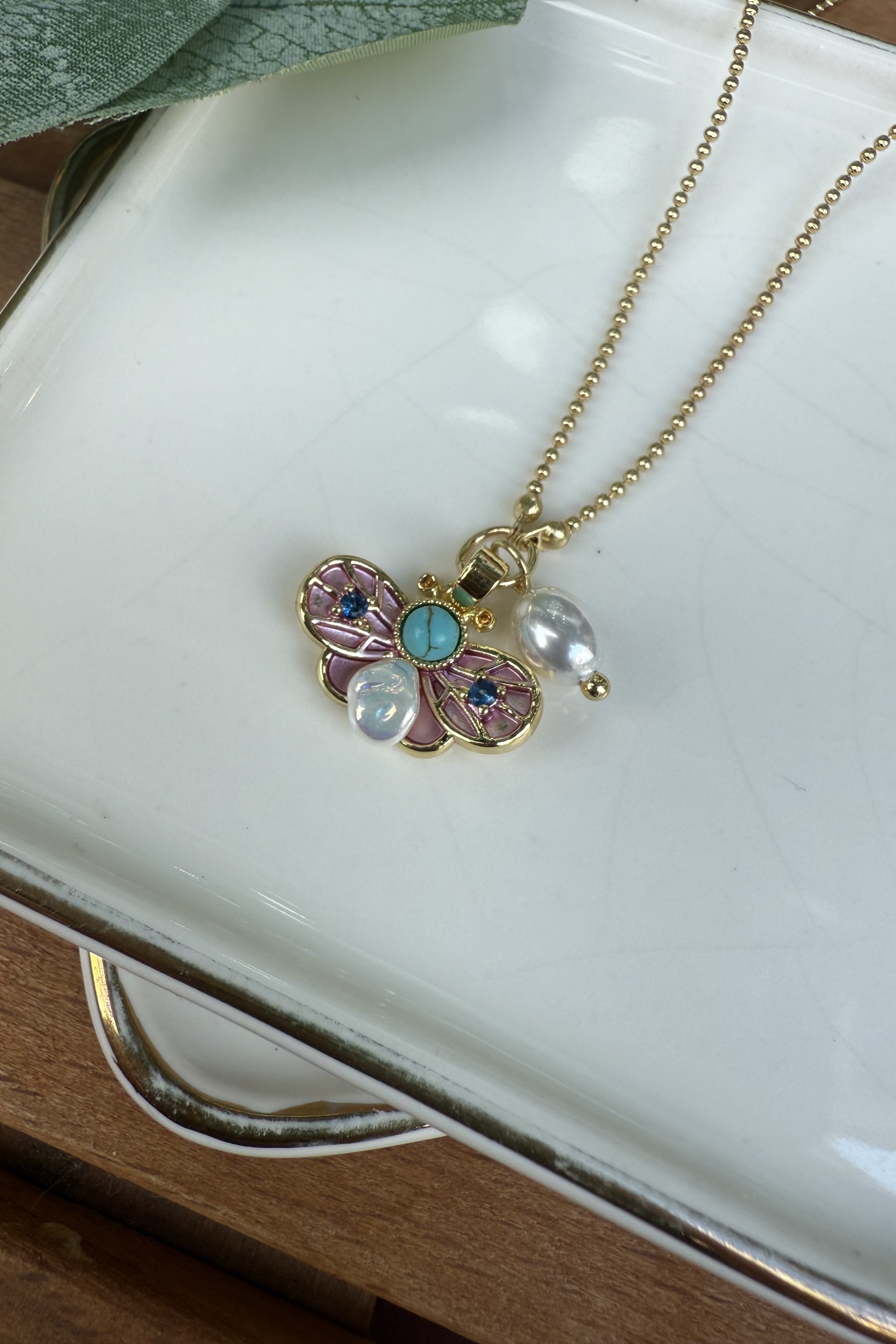 14K Altın Kaplama Pembe Sedefli Kelebek Kolye 49cm