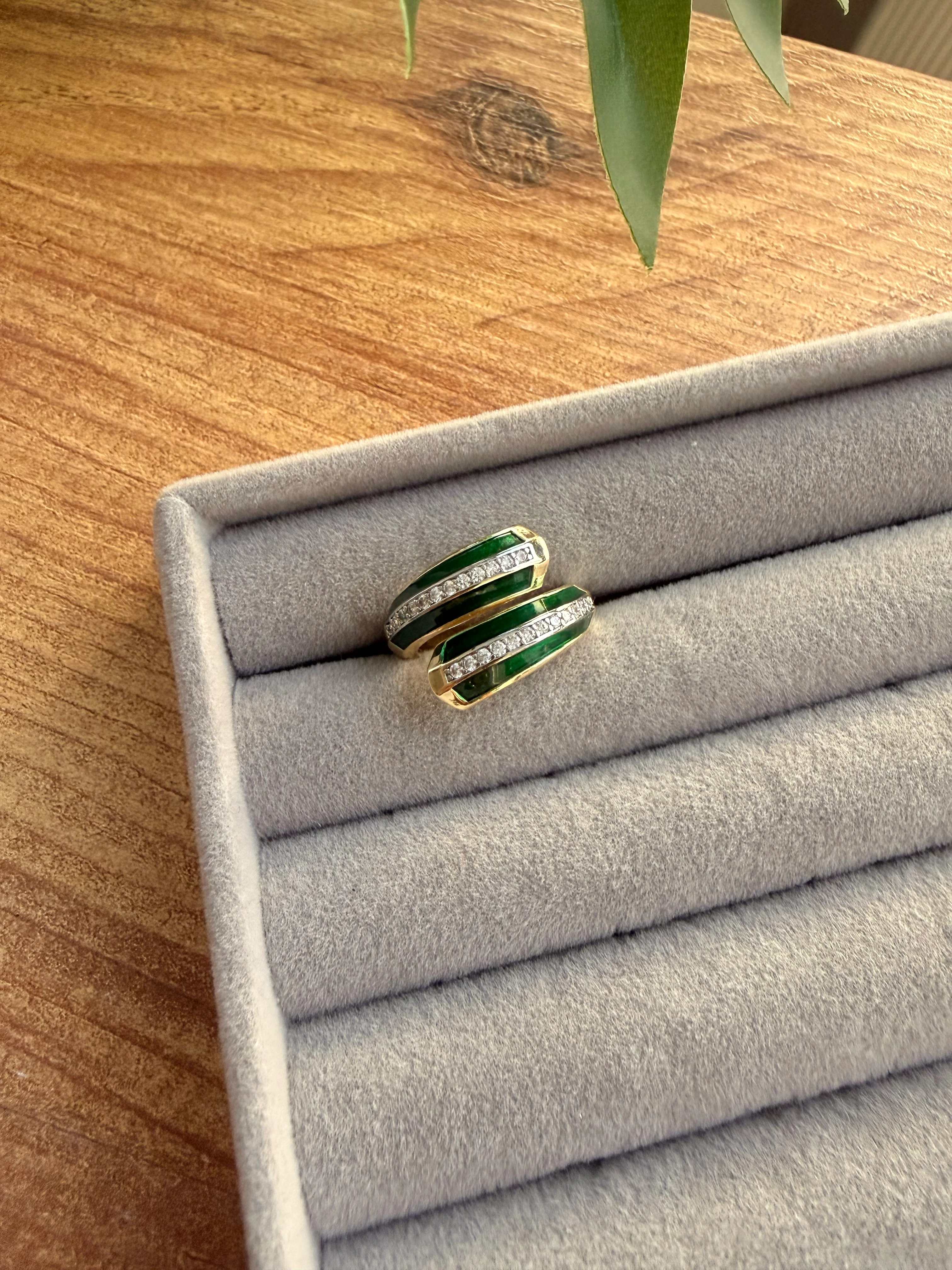 14K Altın Kaplama Yeşil Mineli Sarmal Yüzük