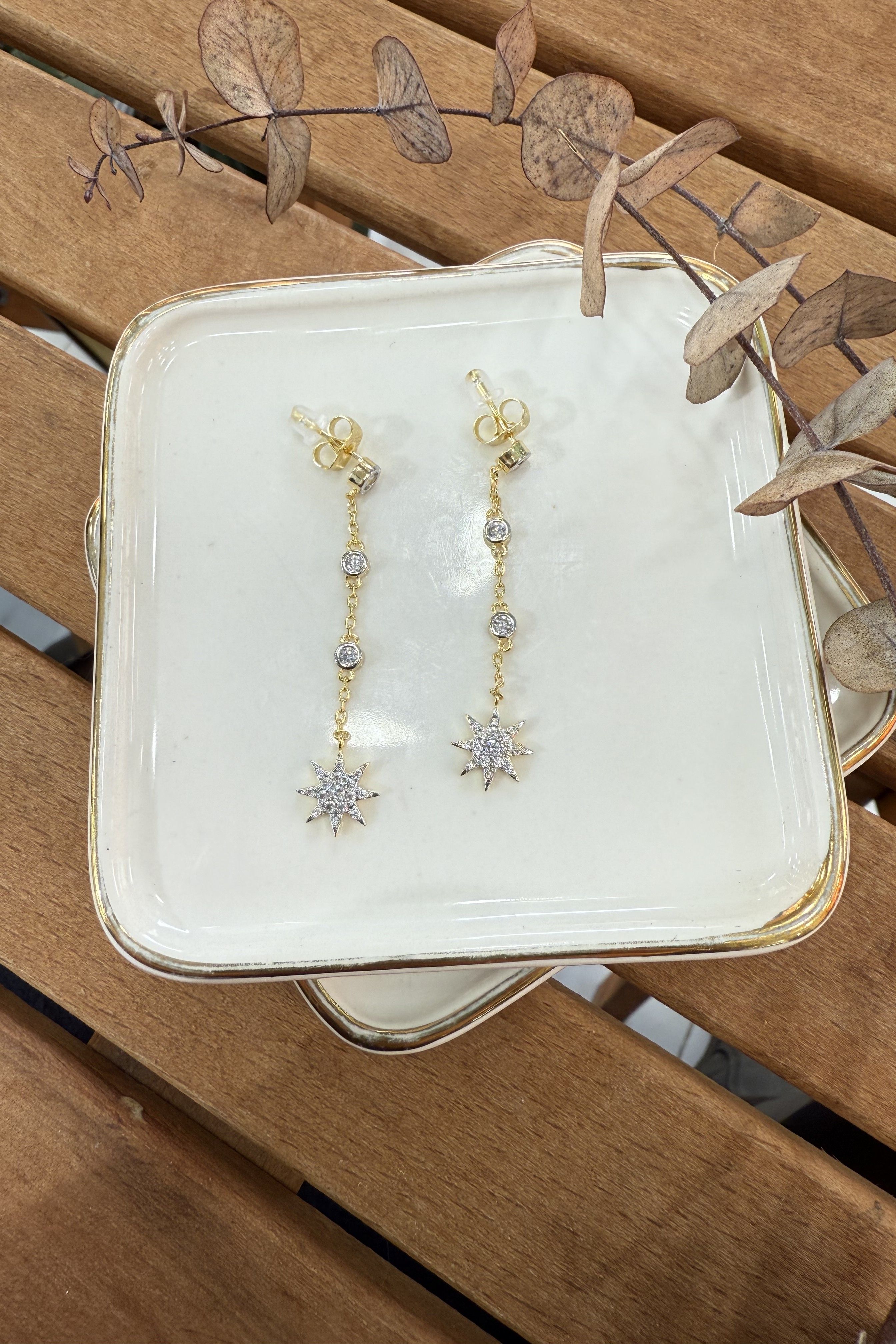 14K Altın Kaplama İnce Sallantılı Yıldız Küpe