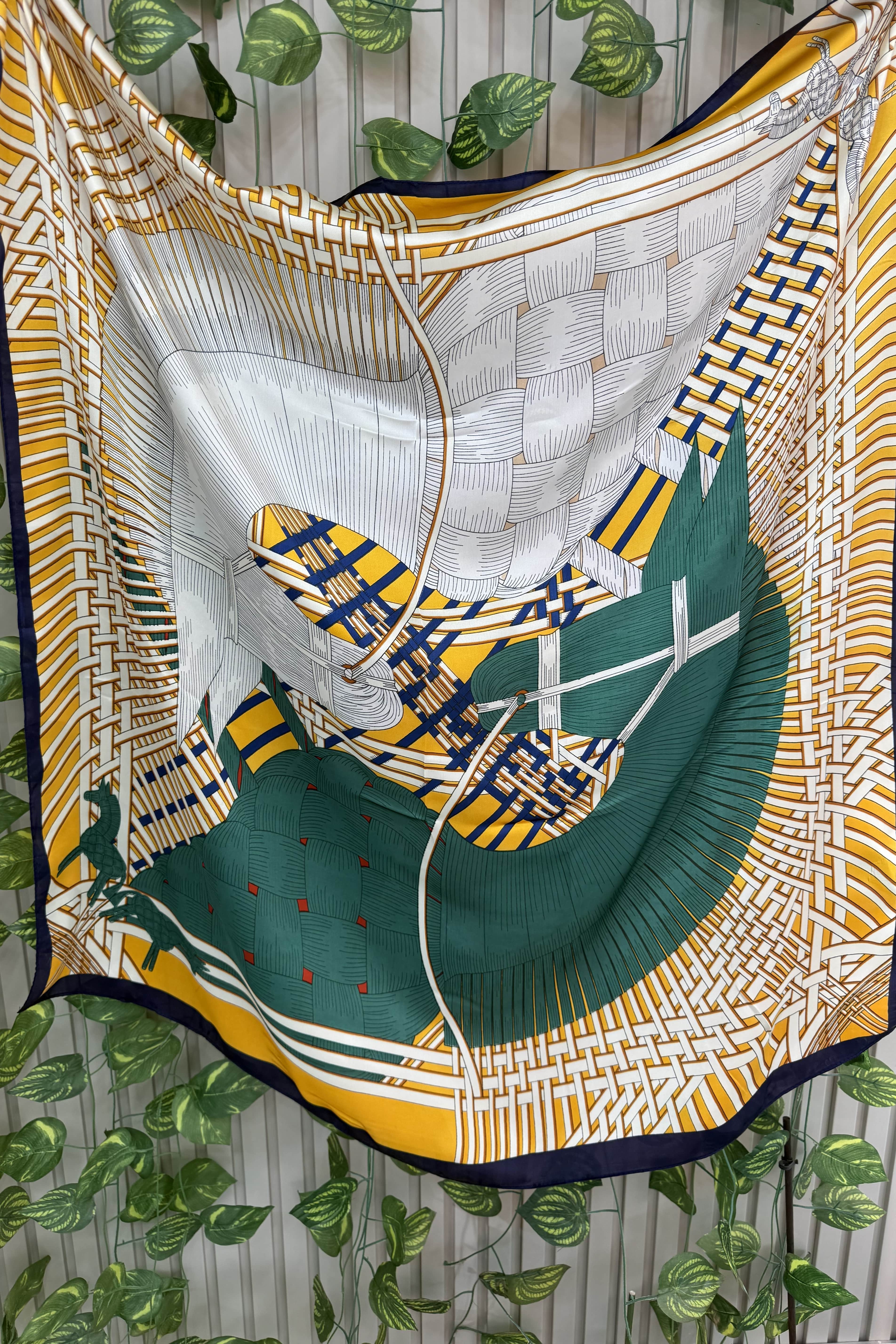 Yeşil At Detaylı Fular 90*90cm