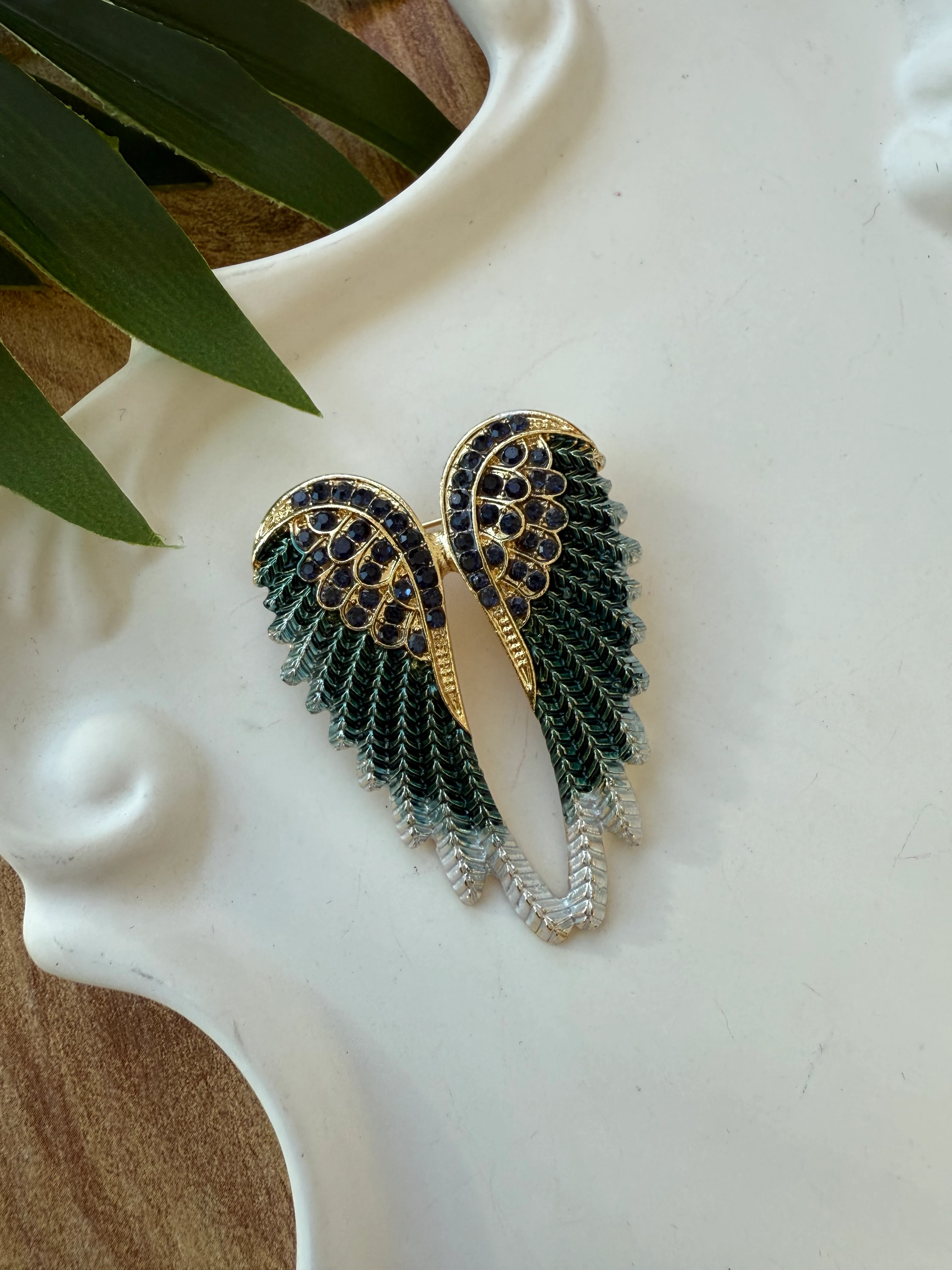 Yeşil Mineli Kanat Broş