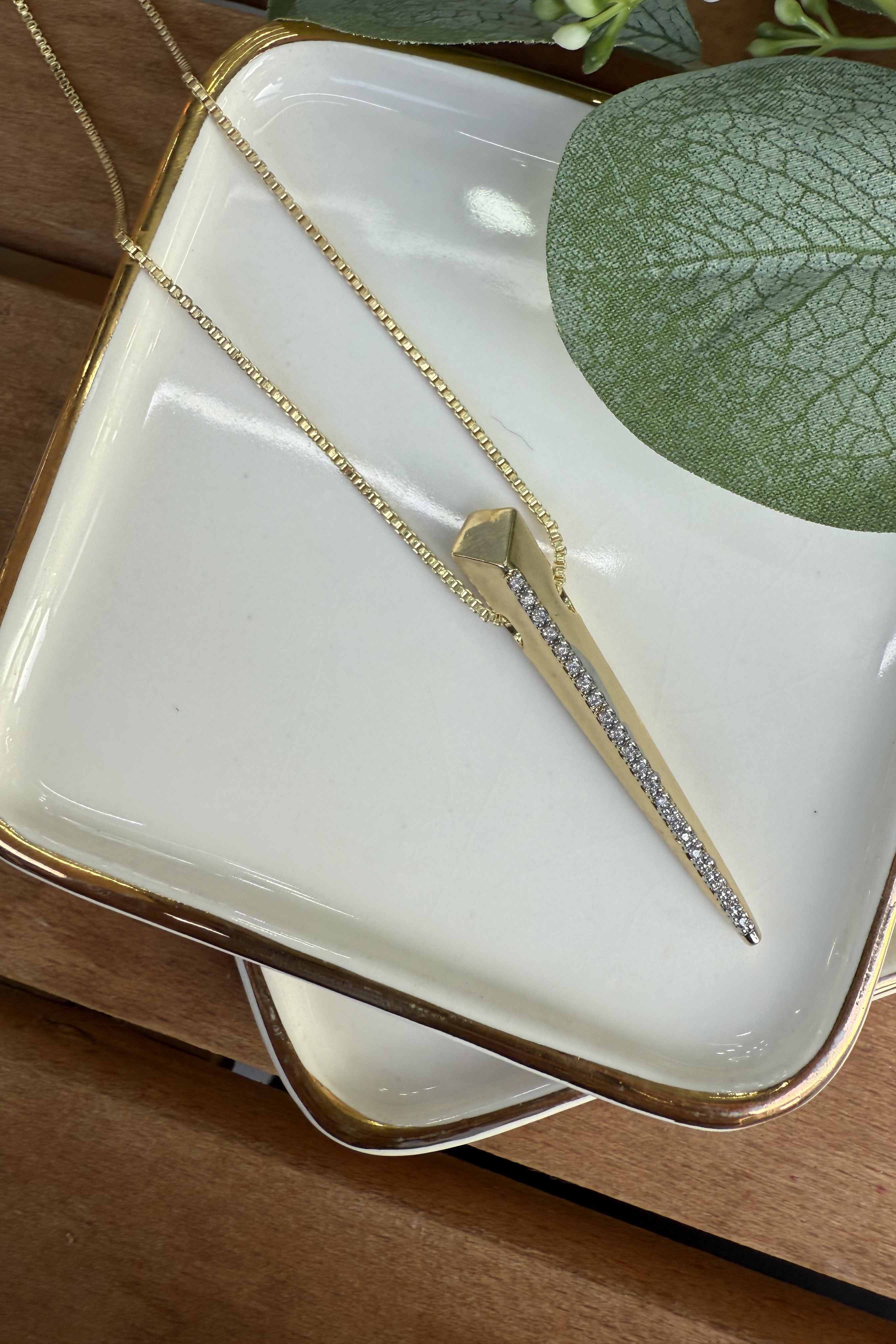 14K Altın Kaplama Ortası Taşlı Sivri Kolye 45+5cm