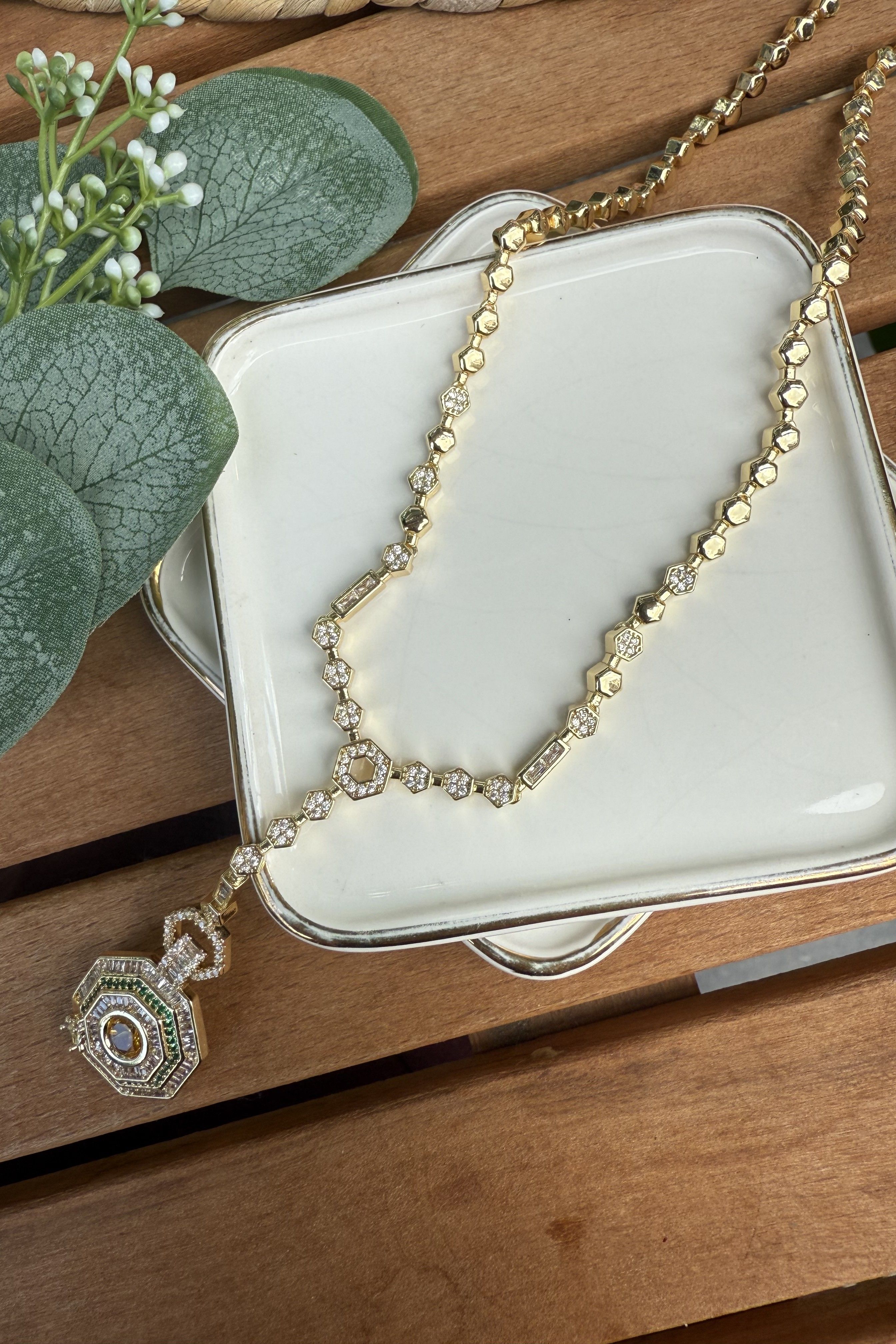 14K Altın Kaplama Kuyumcu İşçiliği Tasarım Kolye 49cm