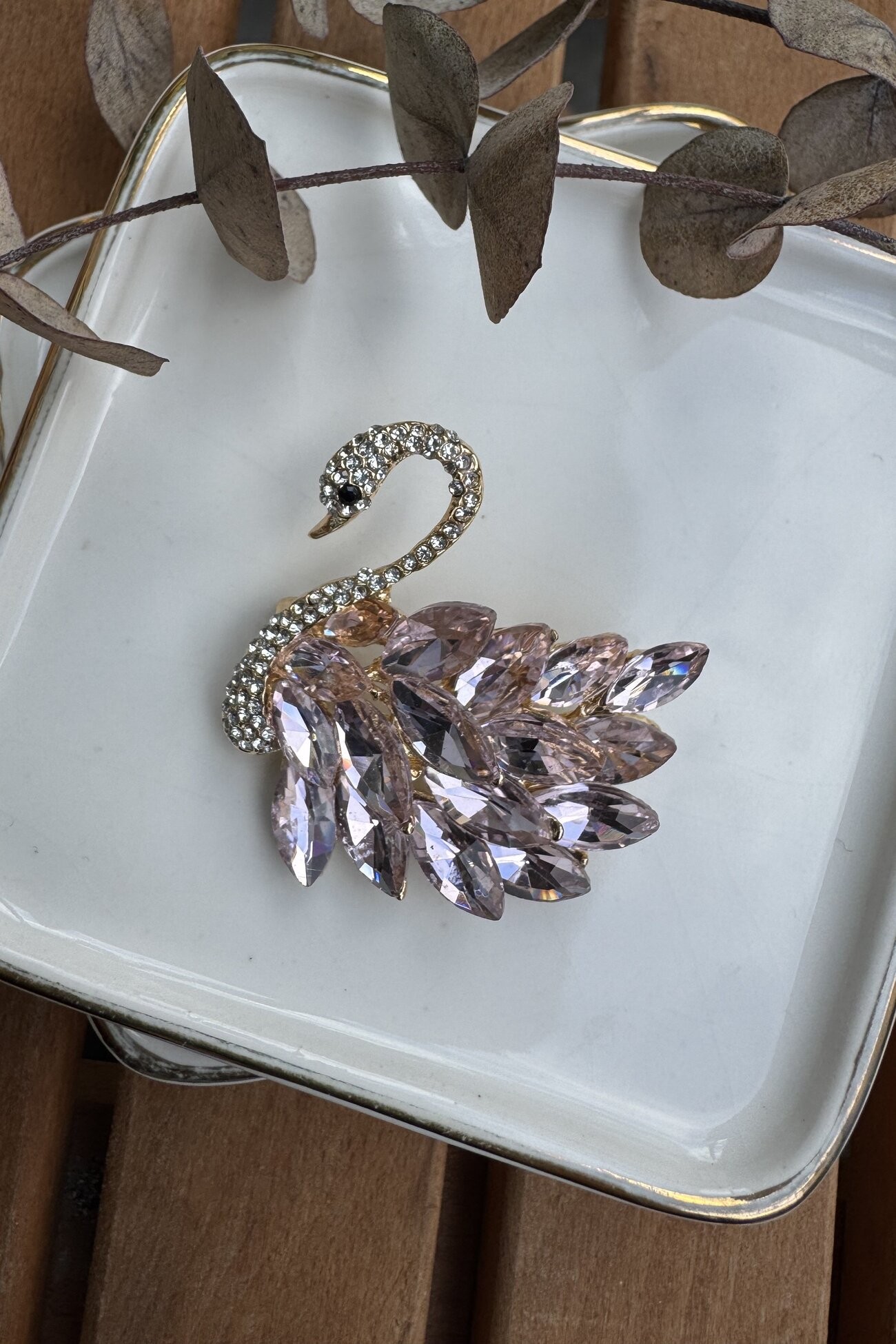 Pembe Swarovski Taşlı Kuğu Broş