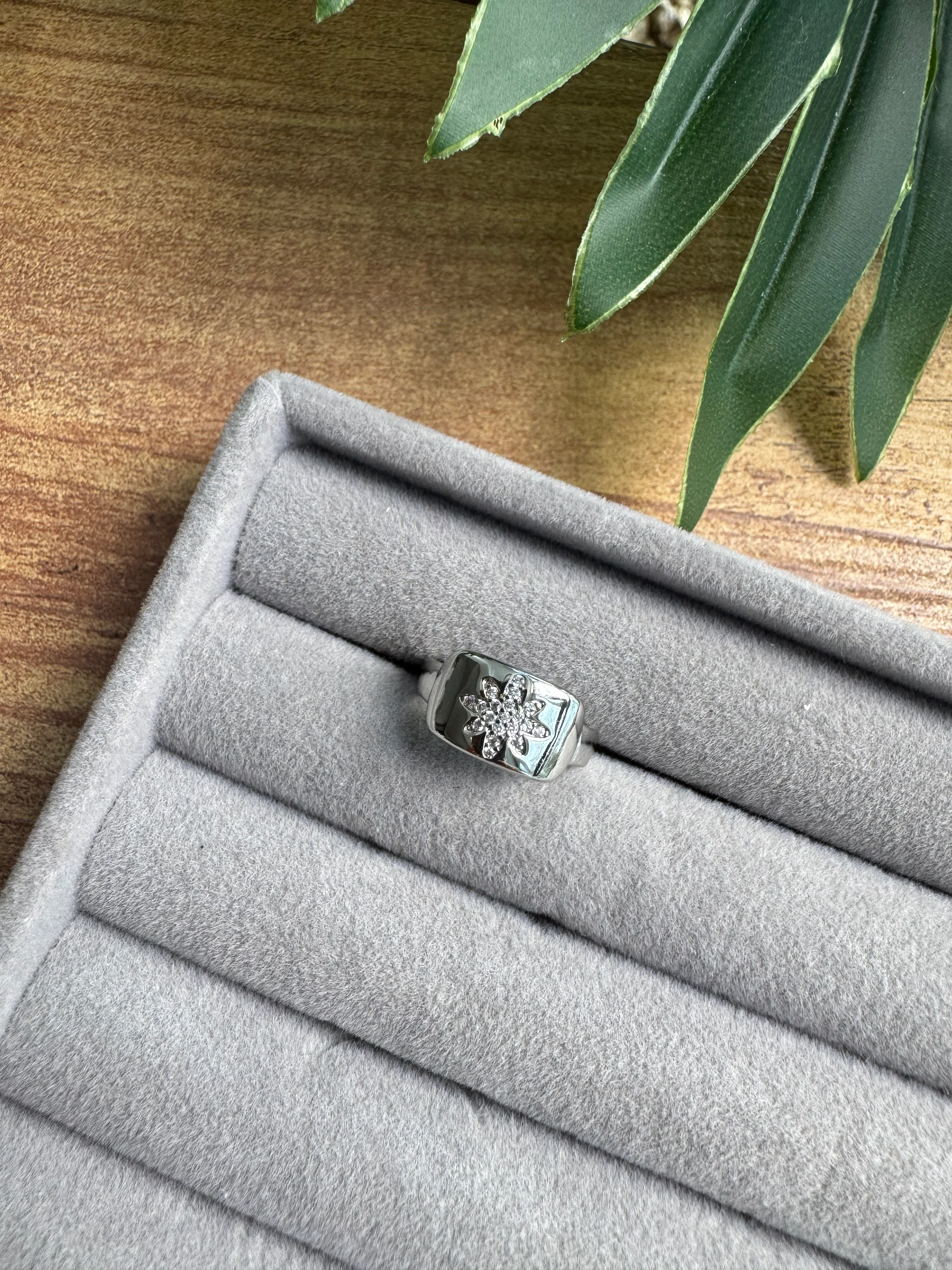 14K Altın Kaplama Plaka Üstü Kuzey Yıldızı Serçe Parmak Yüzüğü Silver