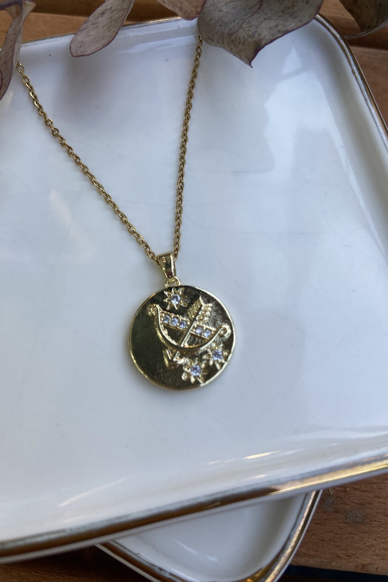 Çelik Taşlı Eros Oku Kolye Gold 46cm