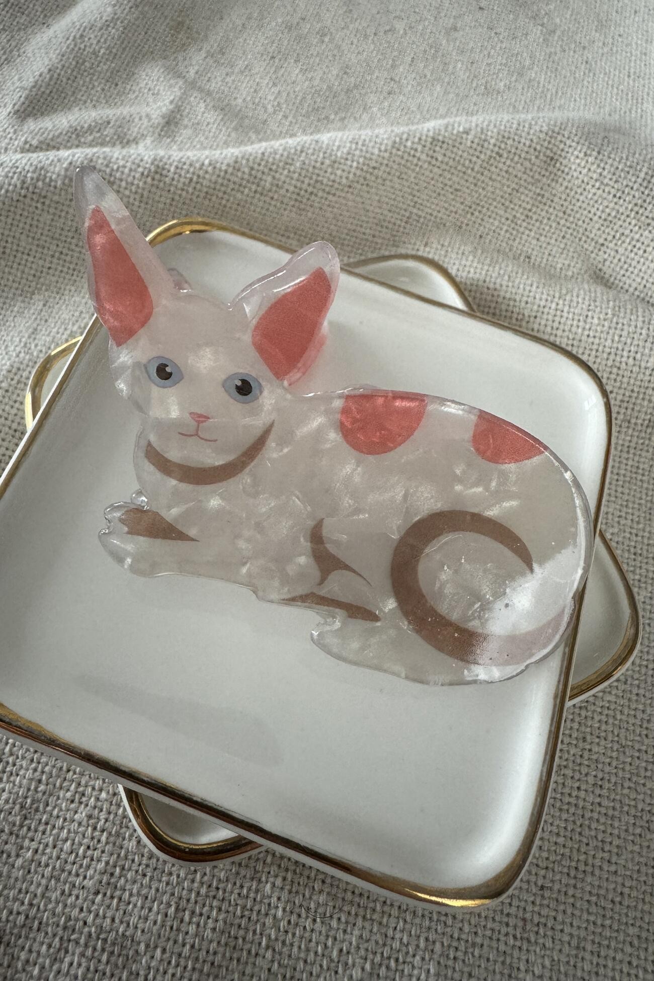 Kemik Görünümlü Sphynx Toka