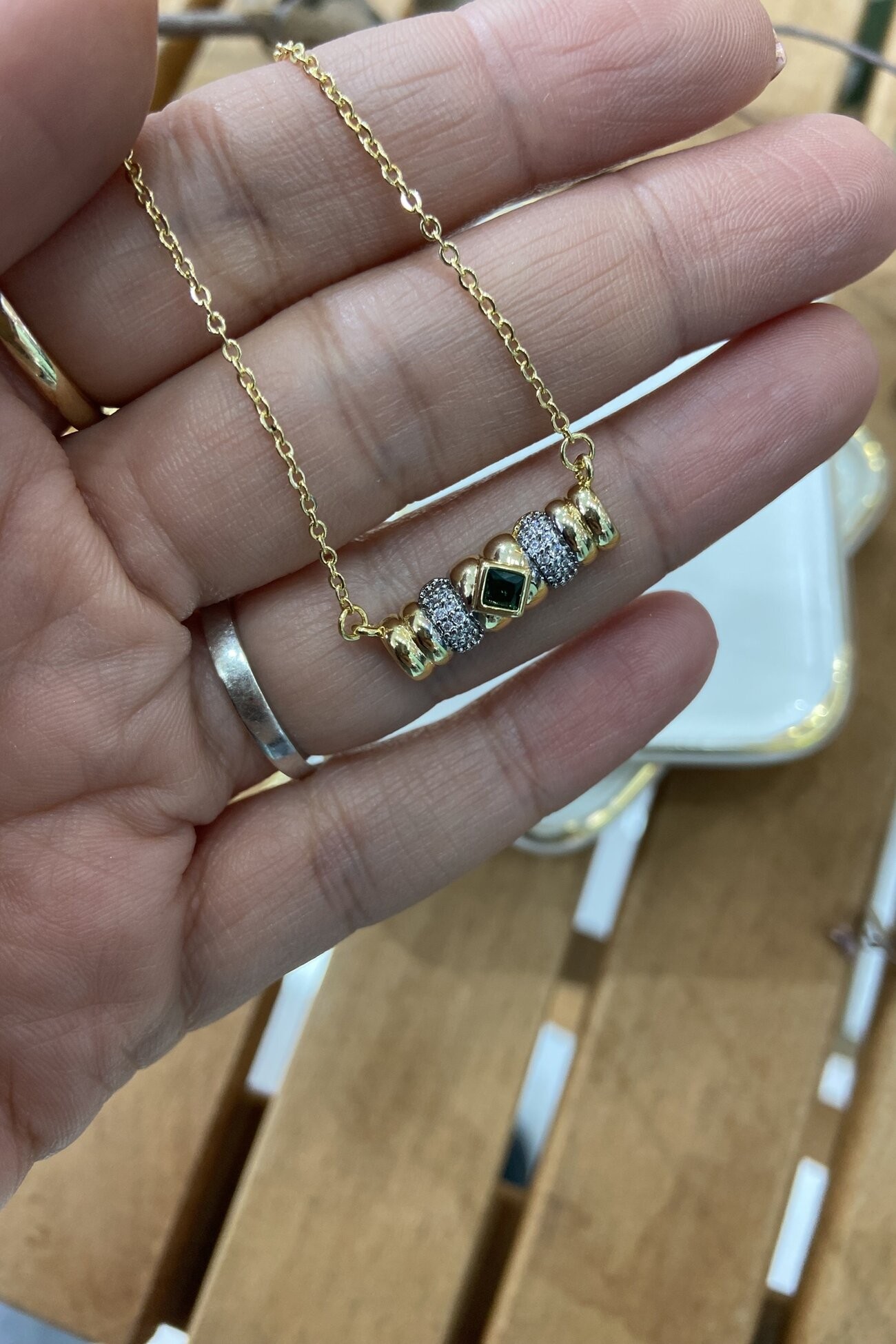 14K Altın Kaplama Yeşil Taşlı Etnik Kolye 53cm