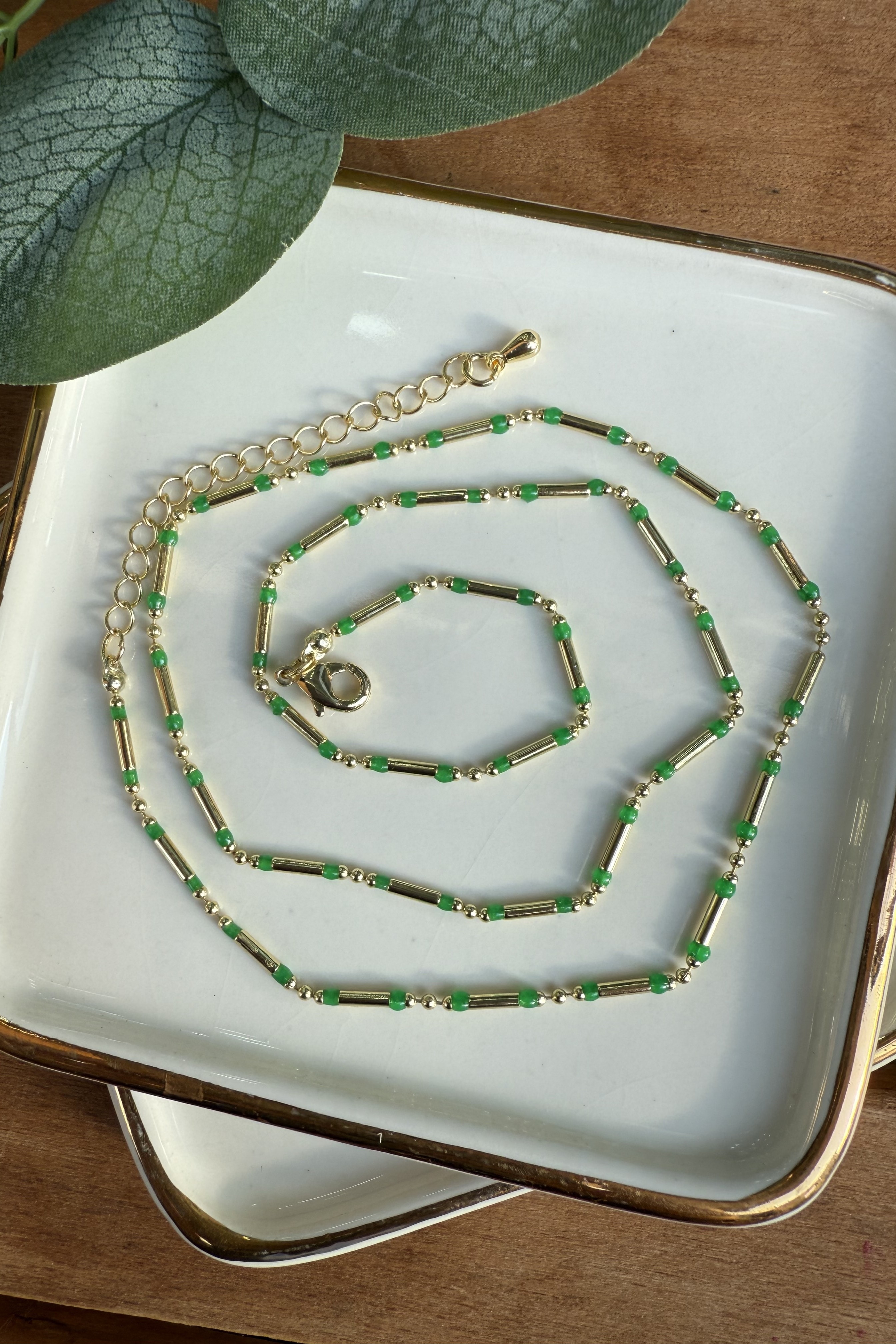 14K Altın Kaplama Silindir Yeşil Boncuk Geçişli Kolye 45+5cm