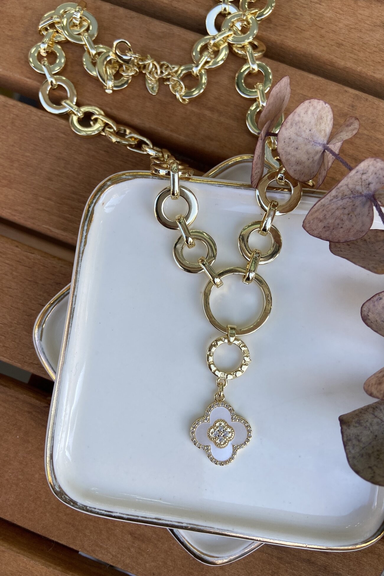 14K Altın Kaplama Kenarları Taşlı Sedefli Yonca Kolye 47cm