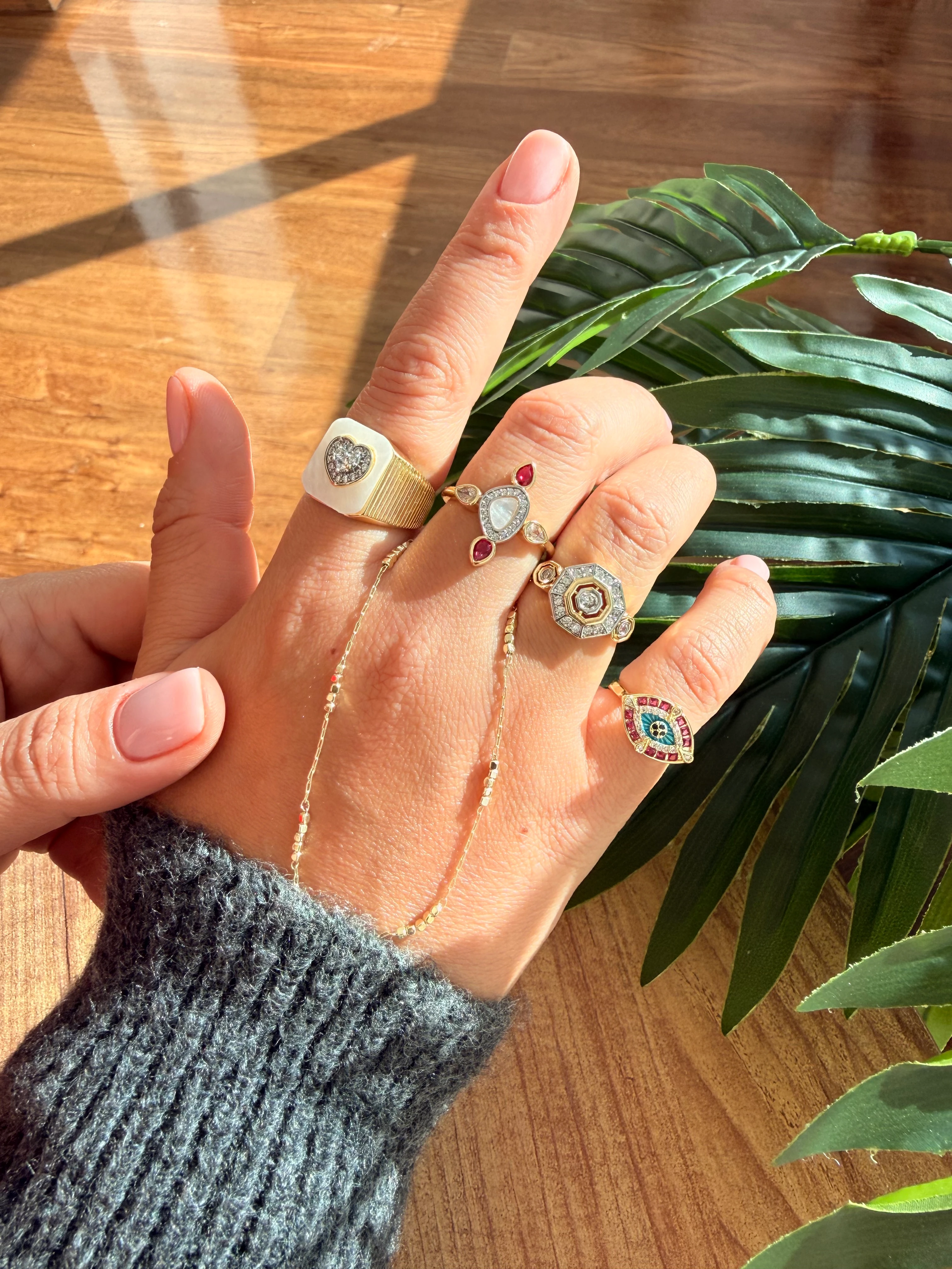 14K Altın Kaplama Beyaz Sedef Ortası Kalp Yüzük