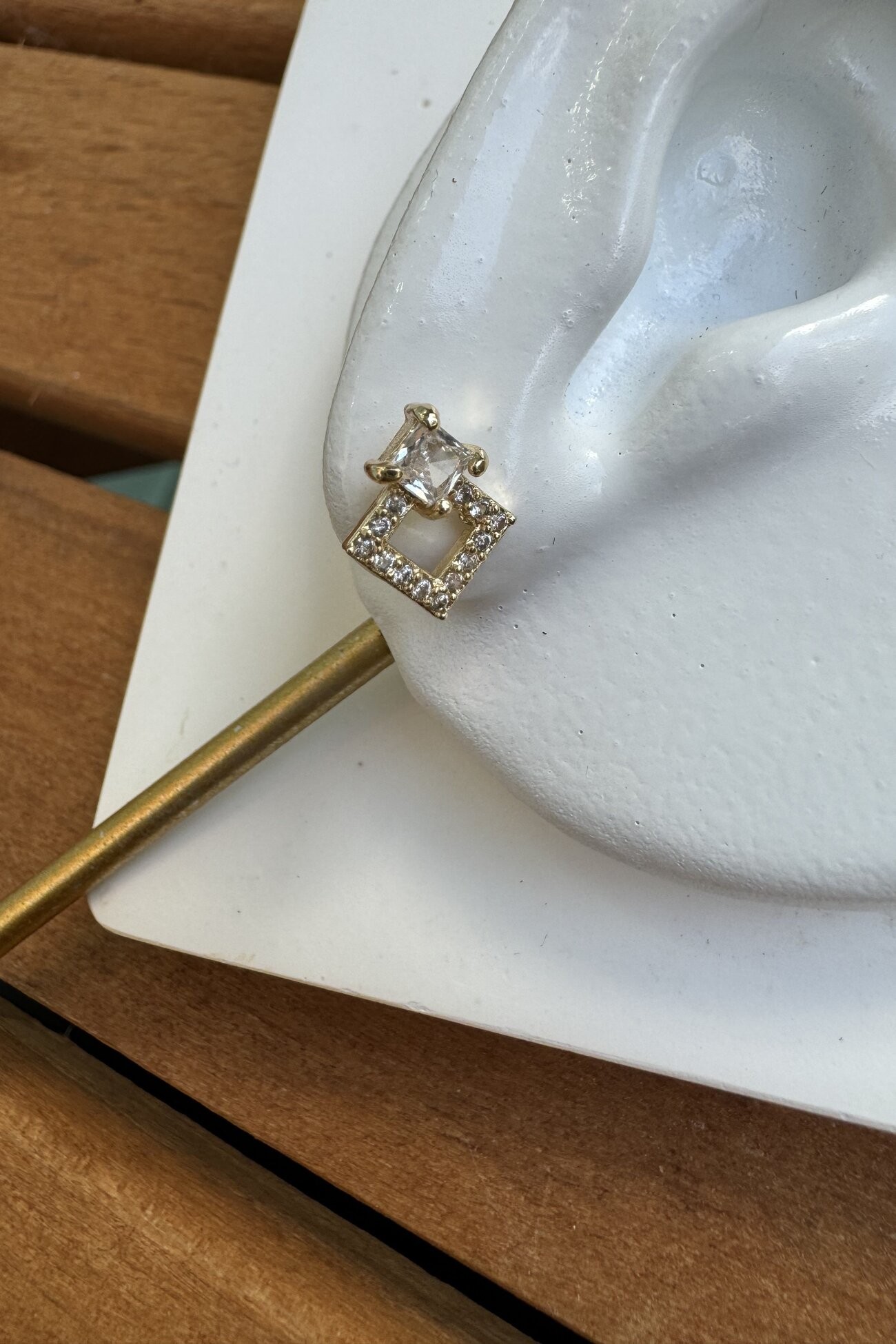 Cerrahi Çelik Piercing Gold