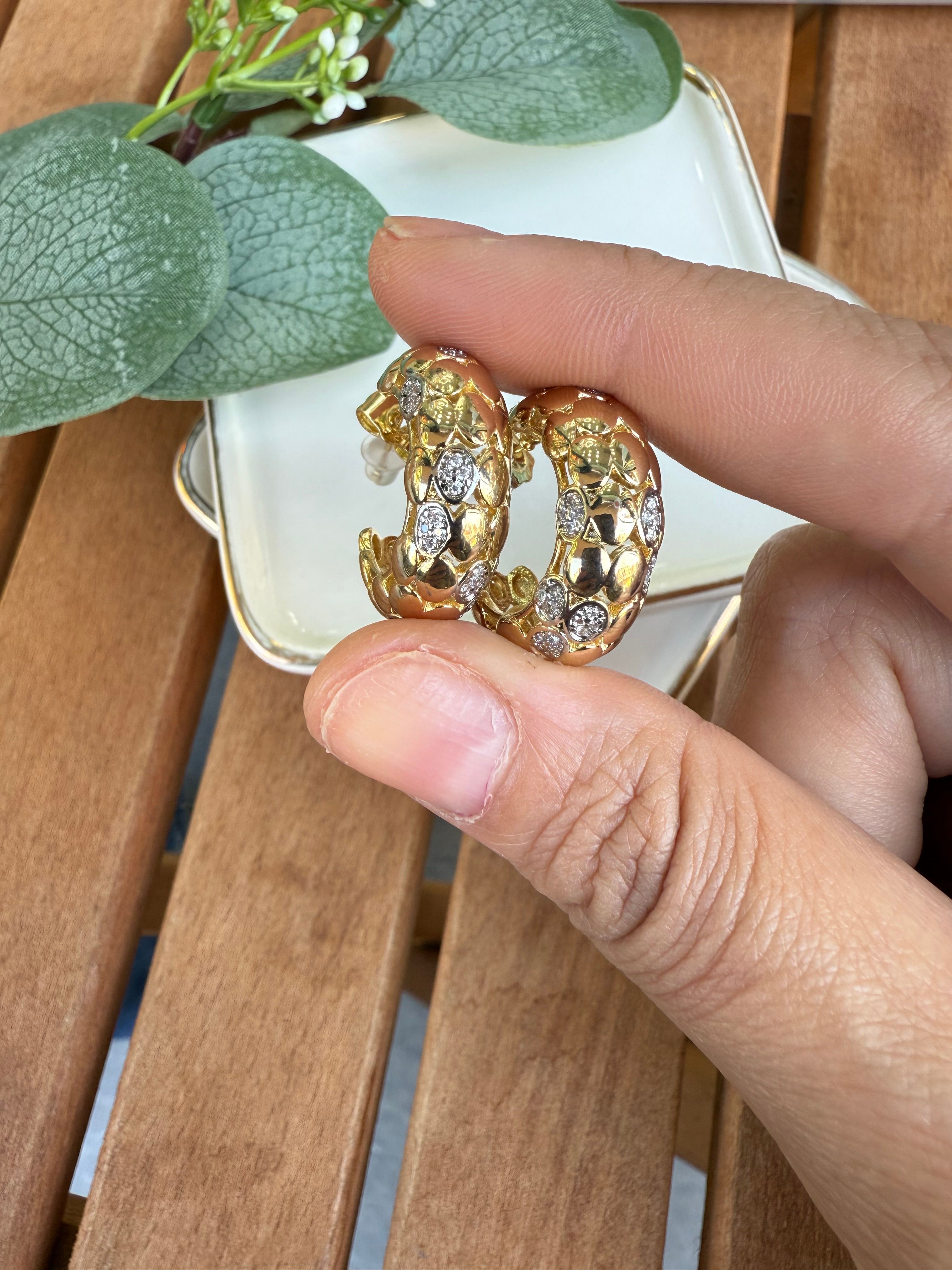 14K Altın Kaplama Eklemli Orta Boy Halka Küpe