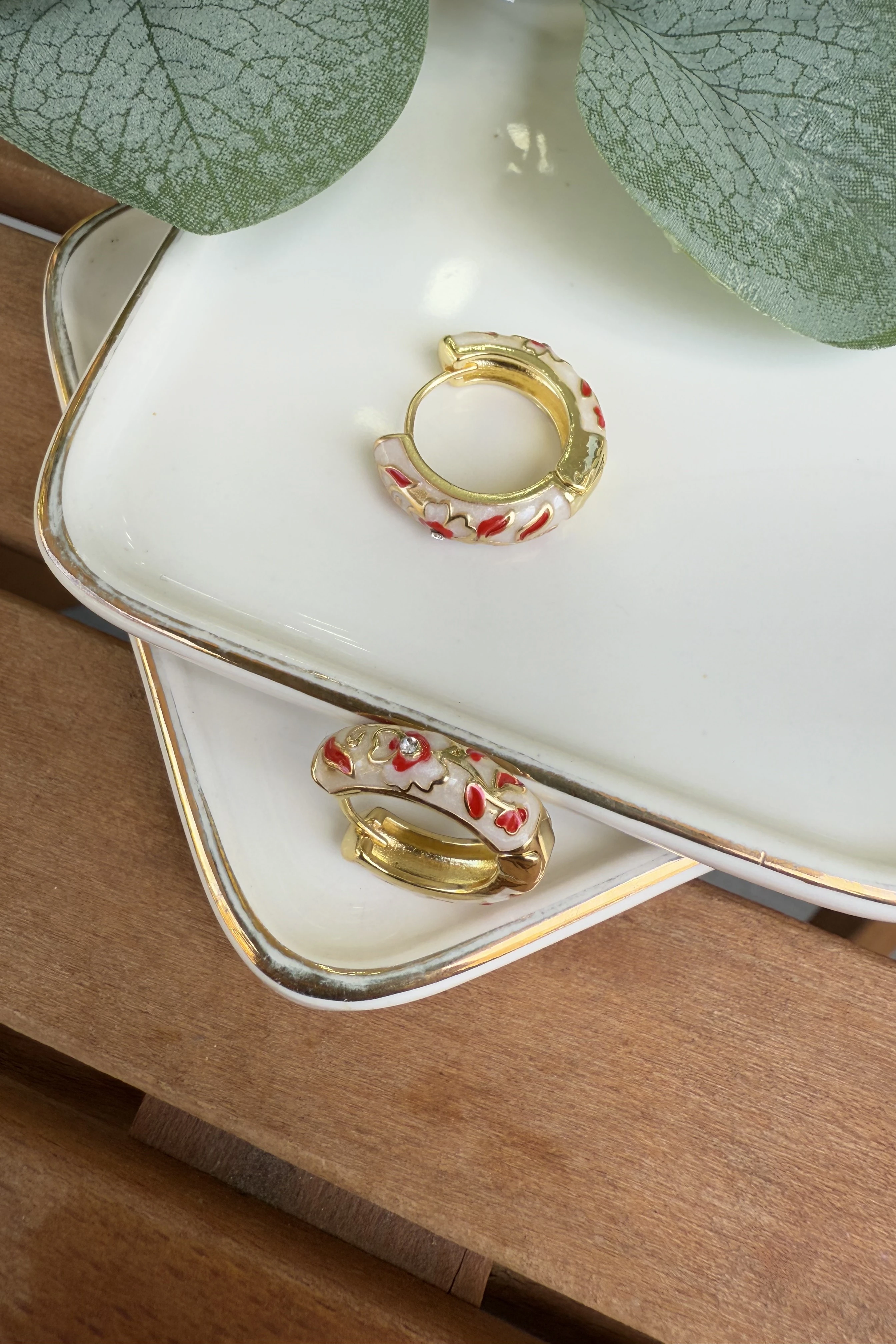 14K Altın Kaplama Kırmızı & Krem Mineli Lisa Küpe