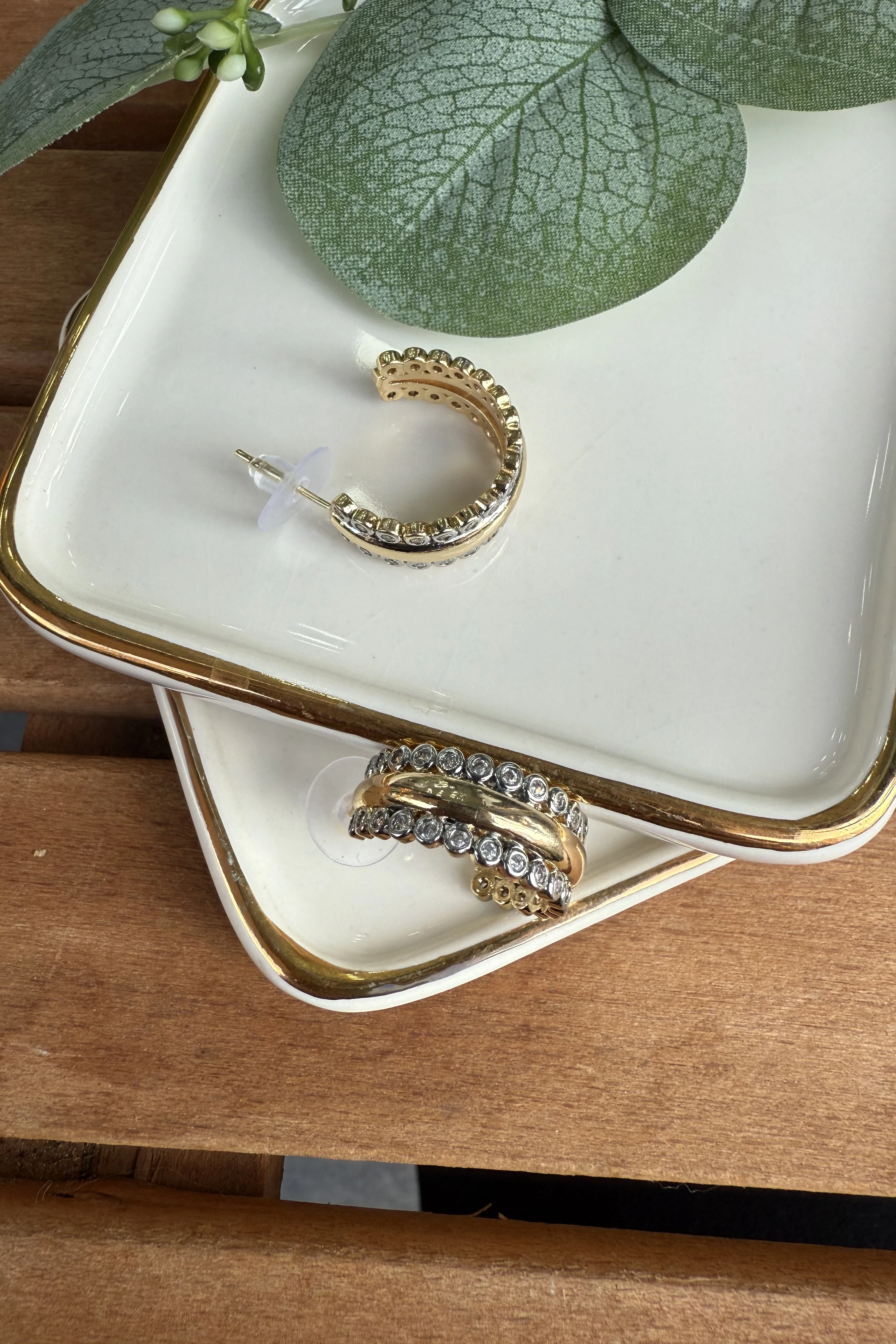 14K Altın Kaplama Kenarları Taşlı Vintage Halka Küpe