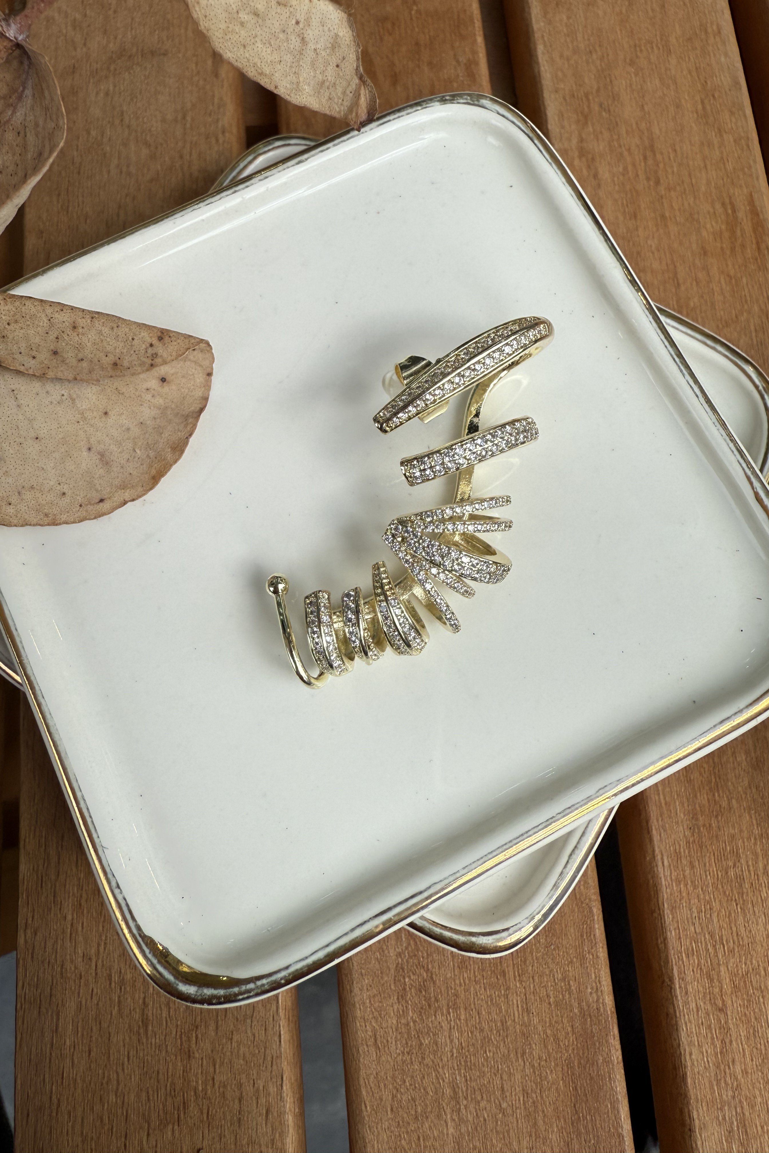 14K Altın Kaplama Taşlı Kıkırdak Küpe