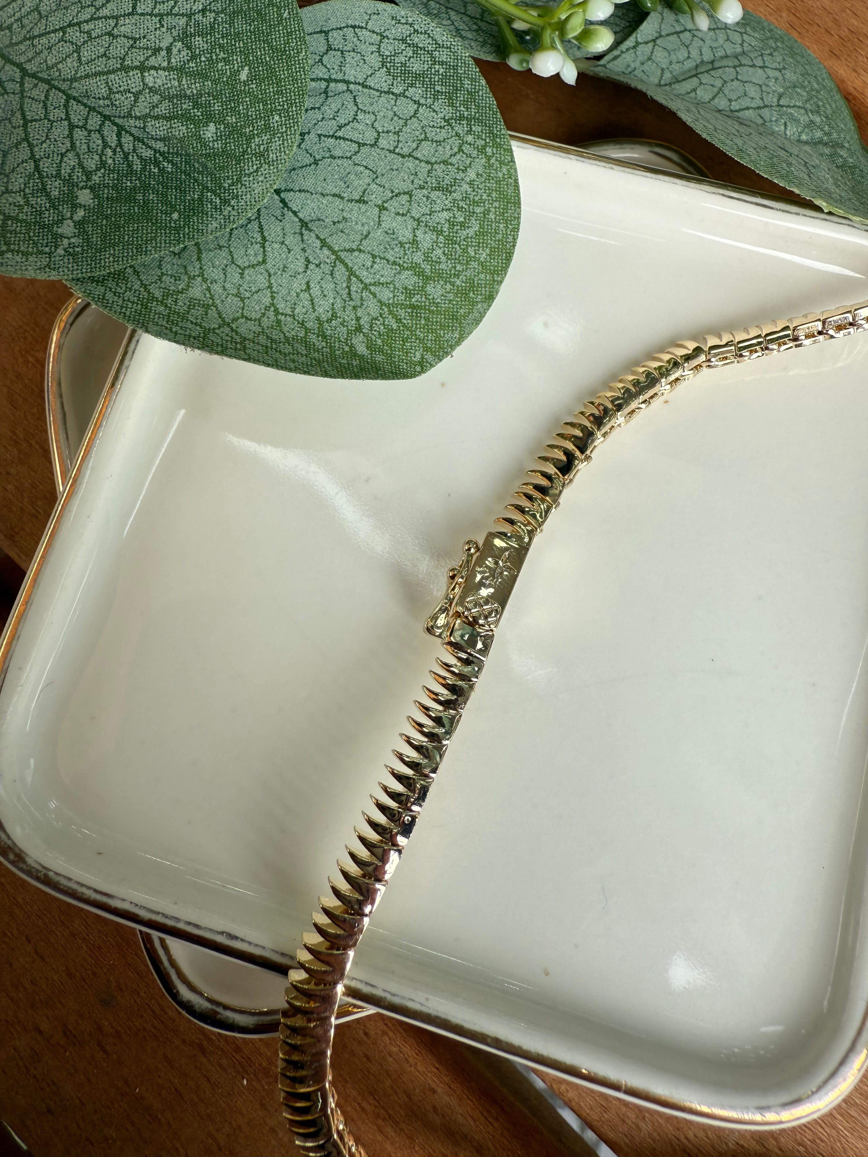 14K Altın Kaplama Sivri Uçlu Taşlı Şık Kolye 45cm
