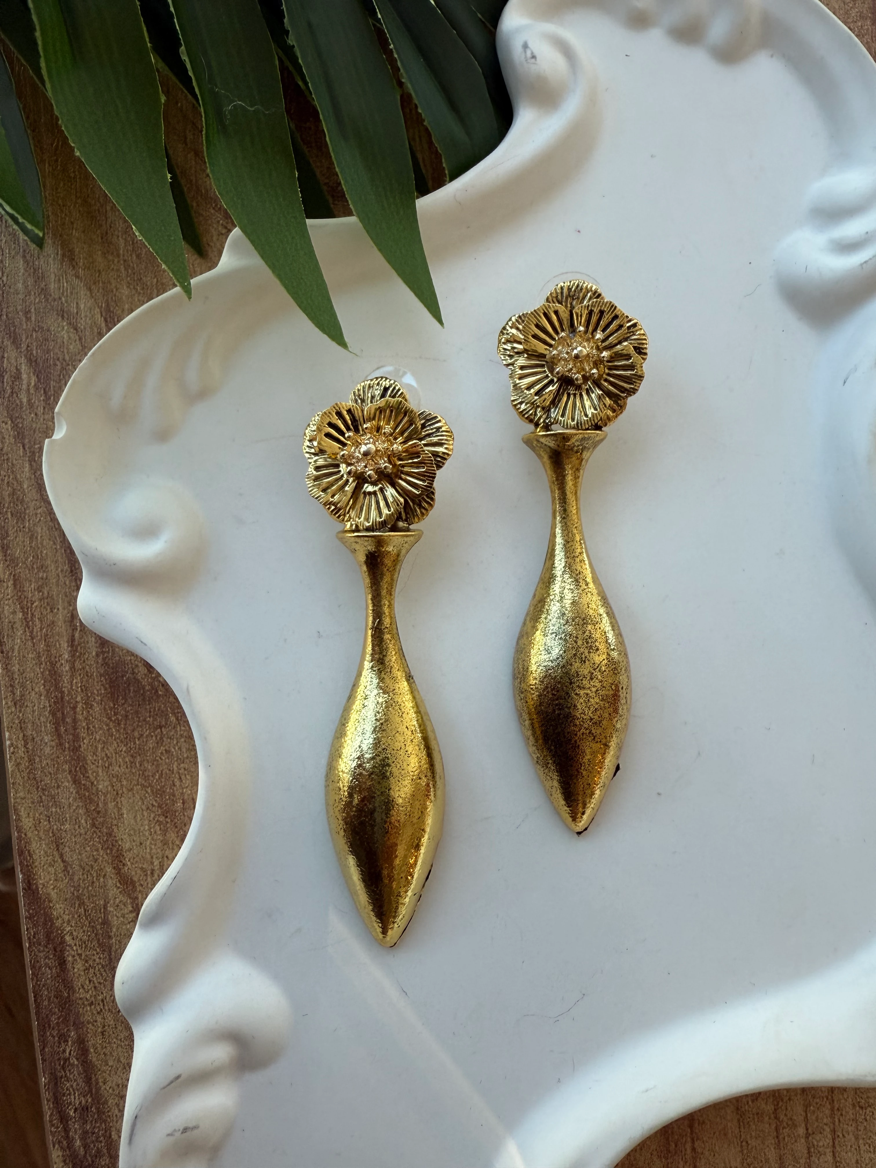 ZR Model Üstü Çiçek Vazo Küpe