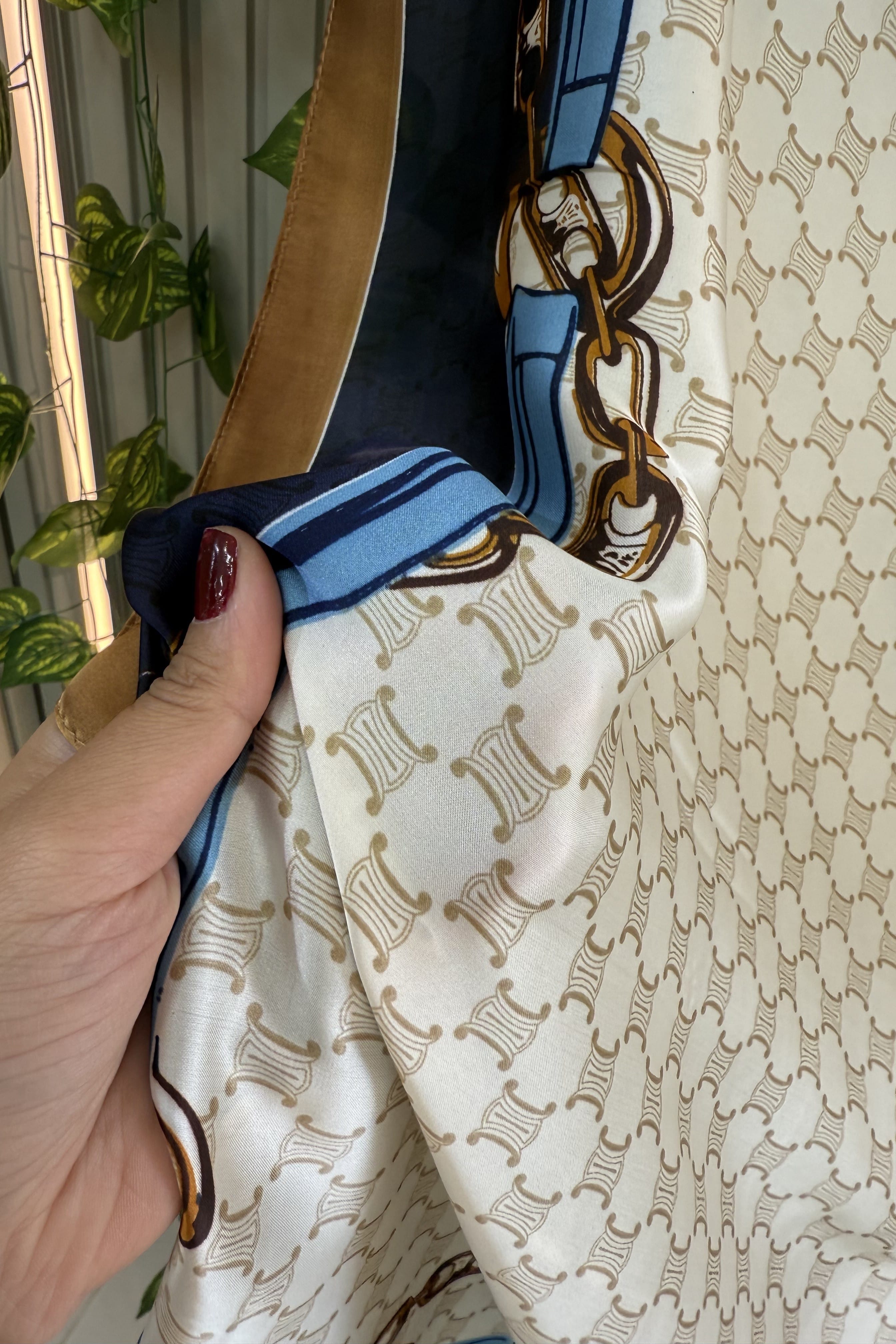 Kenarı Laci Logo Detaylı Fular 90*90cm