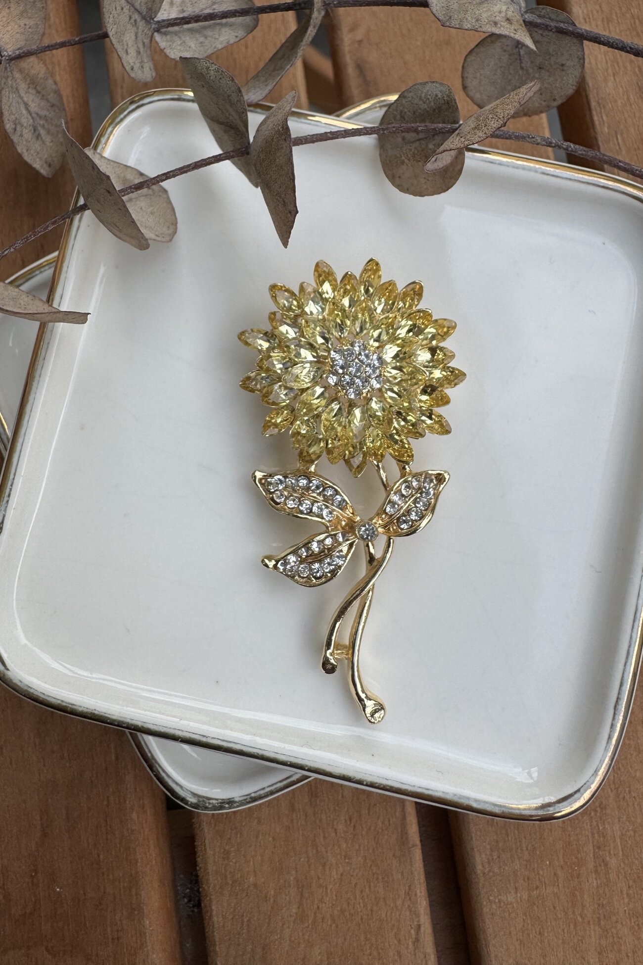 Sarı Swarovski Taşlı Çiçek Broş