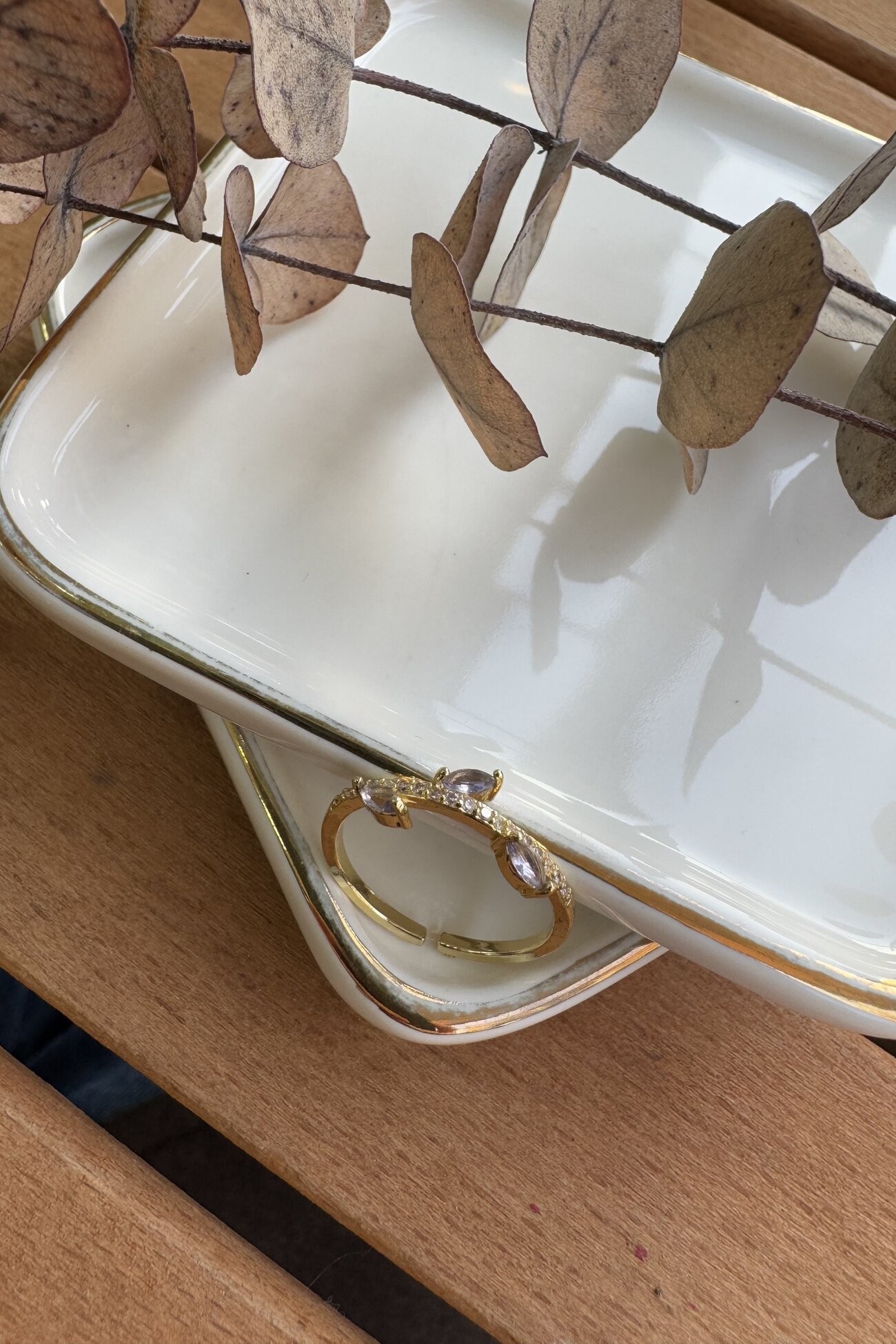14K Altın Kaplama Lila Taşlı Yapraklar Minimal Yüzük Gold