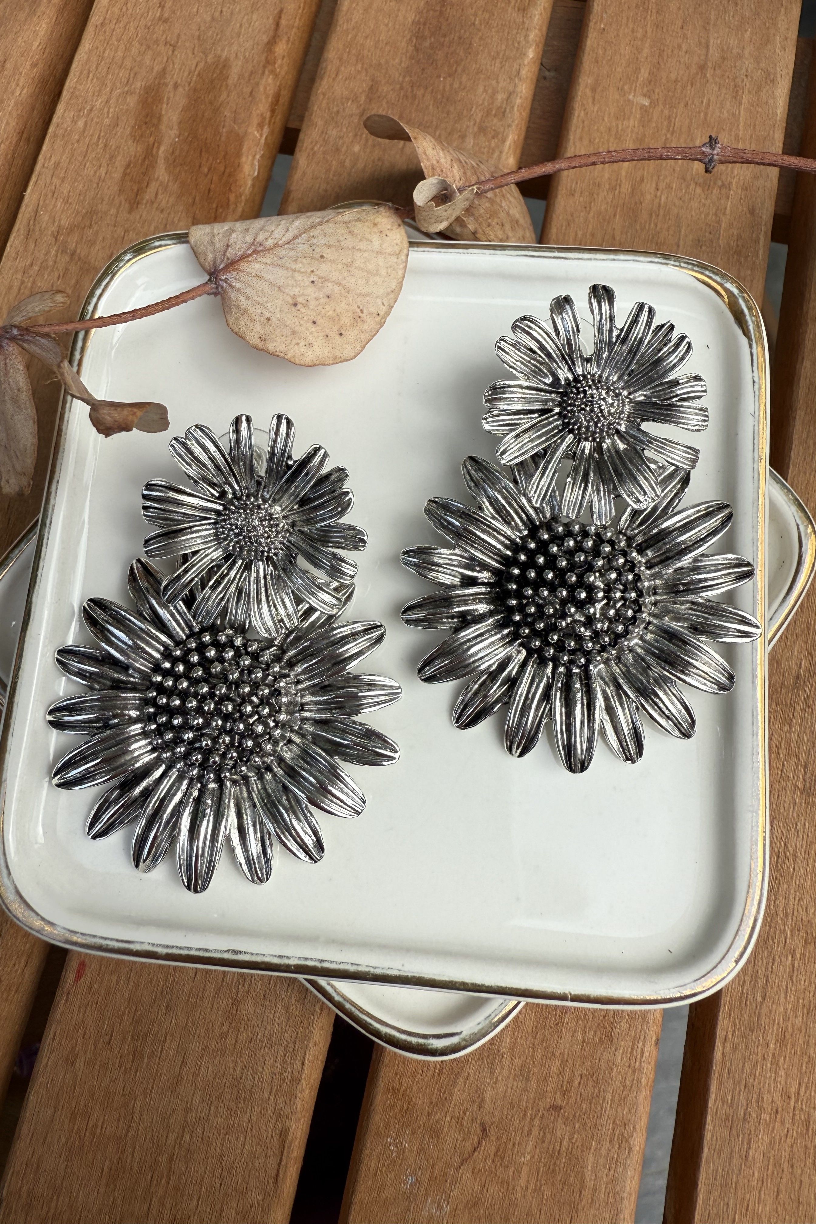 ZR Model Antika Ay Çiçeği Küpe Silver