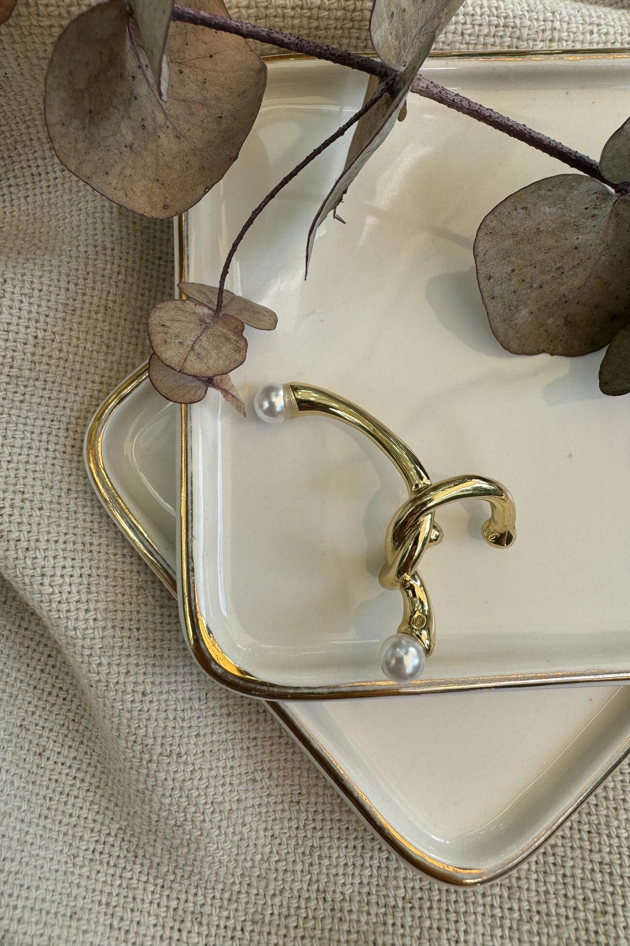 İnci Tasarım Kıkırdak Küpe Gold