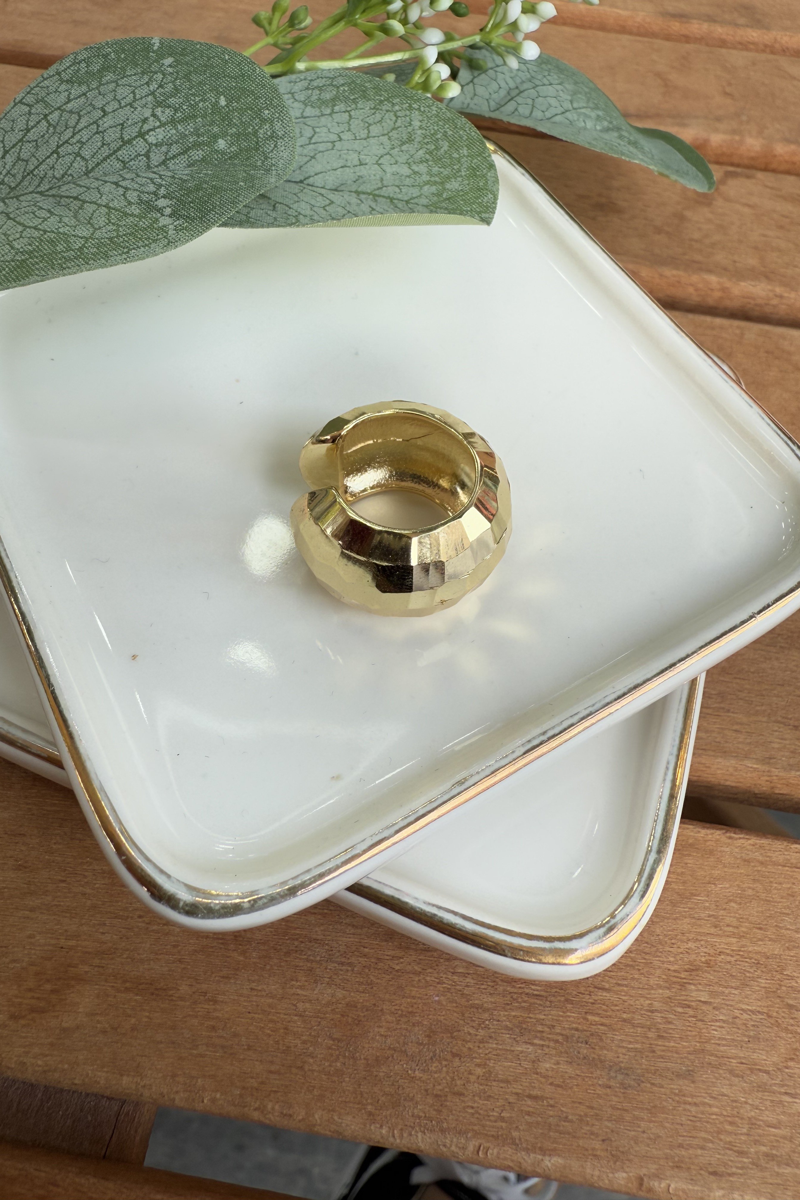 Disko Topu Kıkırdak Küpe Gold