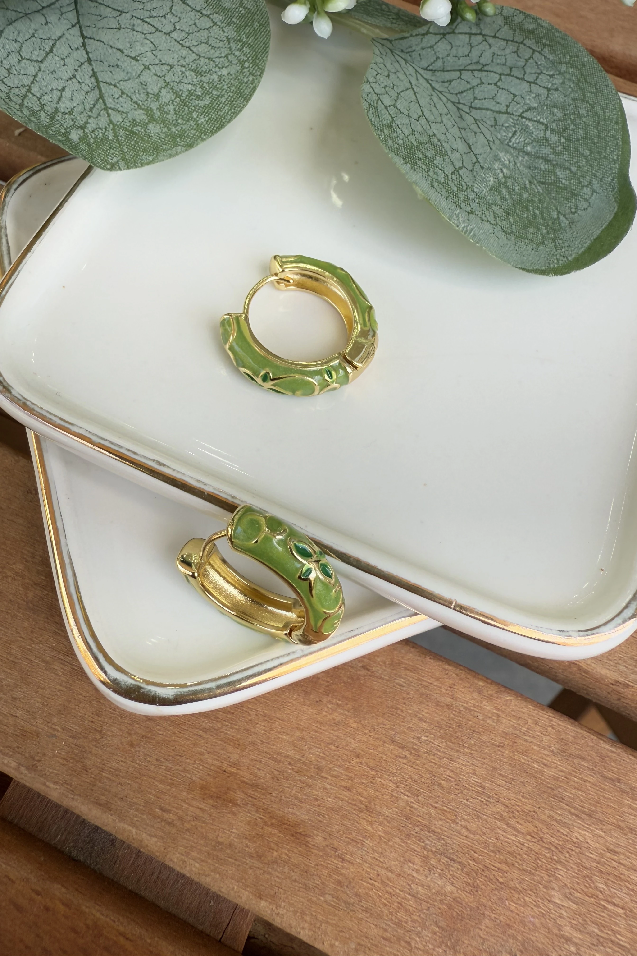 14K Altın Kaplama Yeşil Mineli Mina Küpe